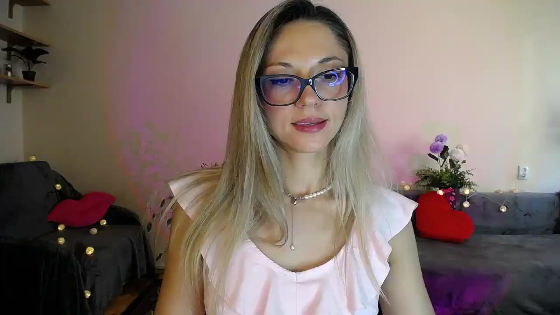 Gallery image thumbnail from Sunshine_alis's myfreecams stream on, 08/22/2026, 16:14 image 20 of 20