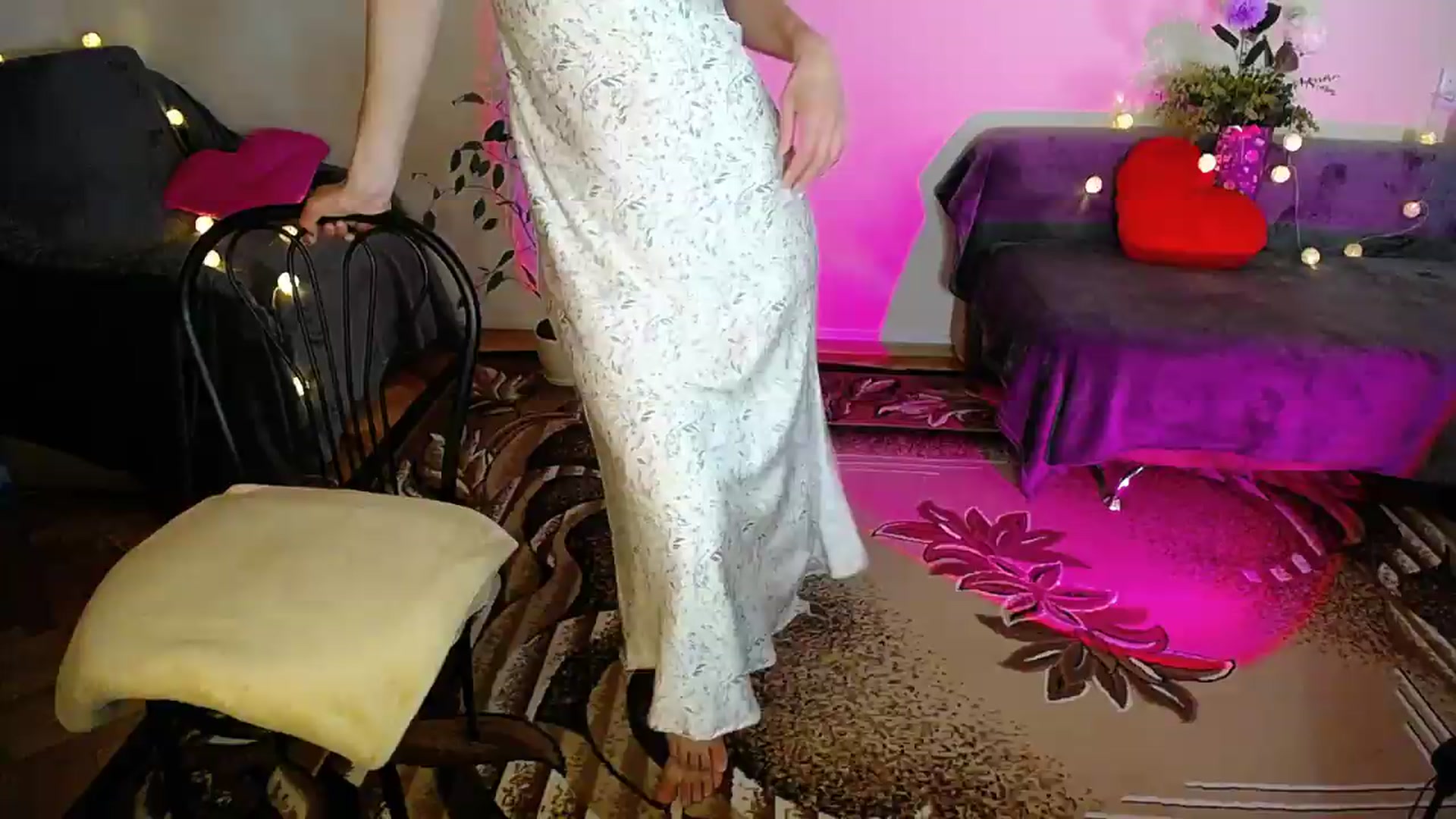 Gallery image thumbnail from Sunshine_alis's myfreecams stream on, 08/25/2026, 20:33 image 2 of 20