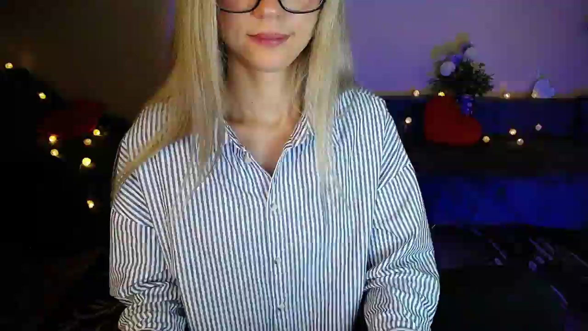 Gallery image thumbnail from Sunshine_alis's myfreecams stream on, 08/26/2026, 20:52 image 15 of 20