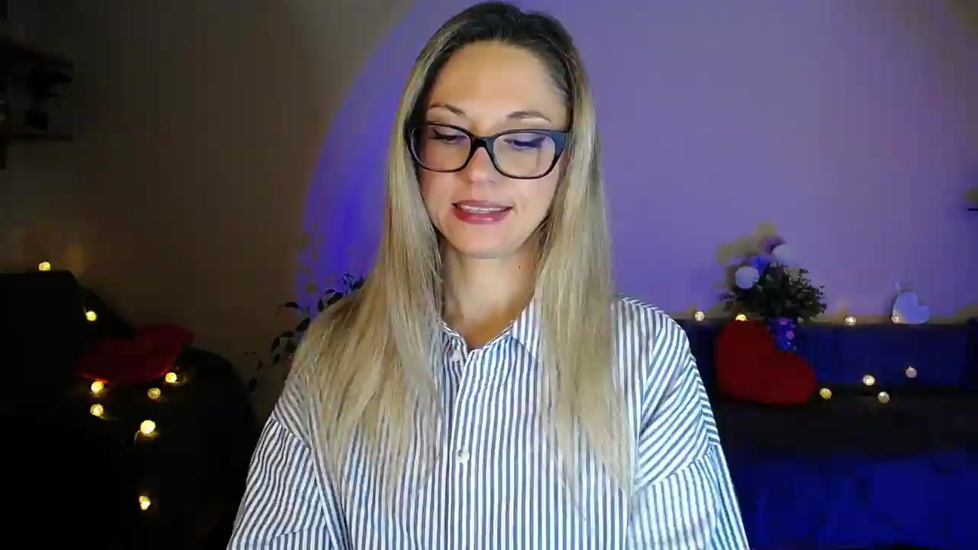 Gallery image thumbnail from Sunshine_alis's myfreecams stream on, 08/26/2026, 20:52 image 3 of 20