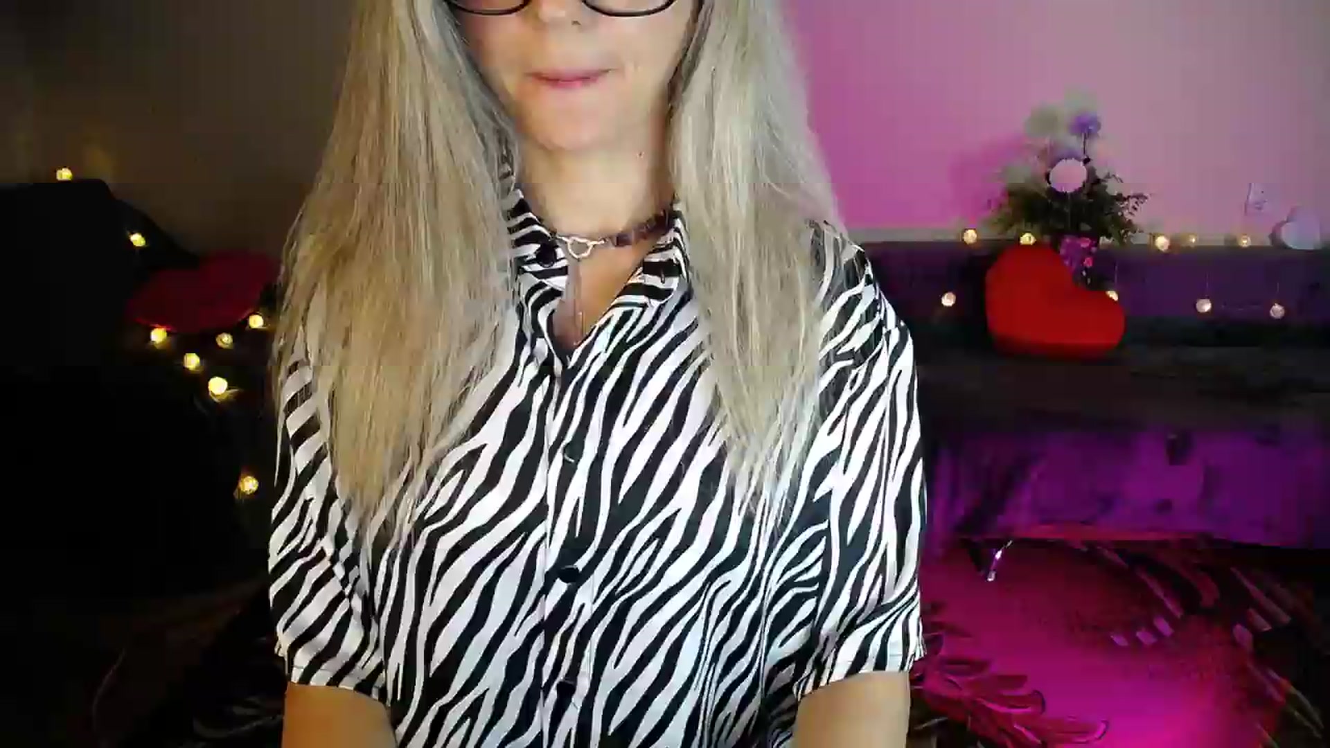 Gallery image thumbnail from Sunshine_alis's myfreecams stream on, 08/29/2026, 22:56 image 20 of 20