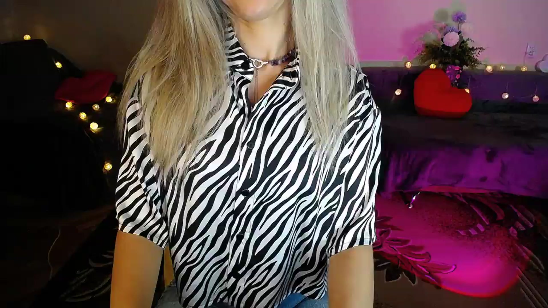 Gallery image thumbnail from Sunshine_alis's myfreecams stream on, 08/29/2026, 22:56 image 19 of 20