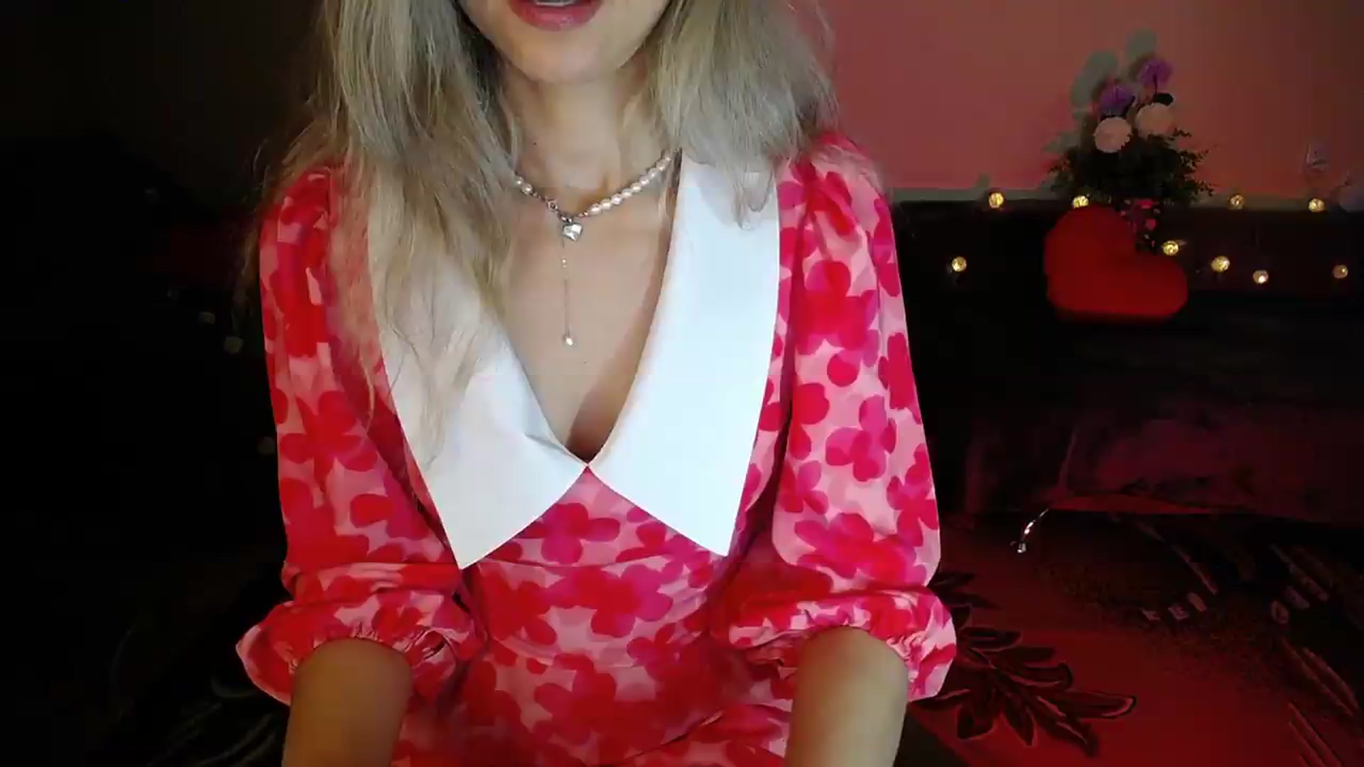 Gallery image thumbnail from Sunshine_alis's myfreecams stream on, 08/31/2026, 20:16 image 18 of 20