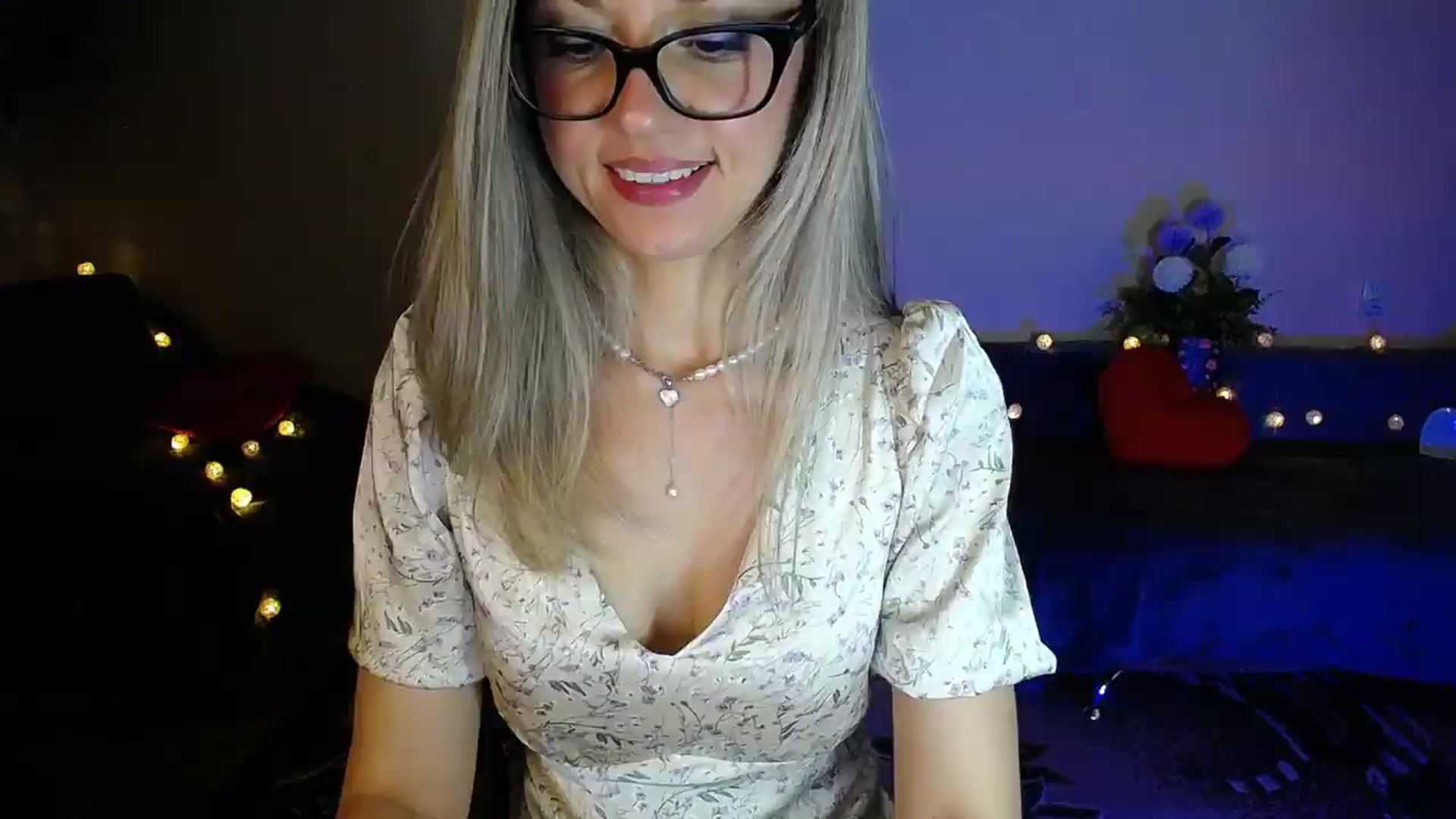 Gallery image thumbnail from Sunshine_alis's myfreecams stream on, 09/02/2026, 20:37 image 16 of 20