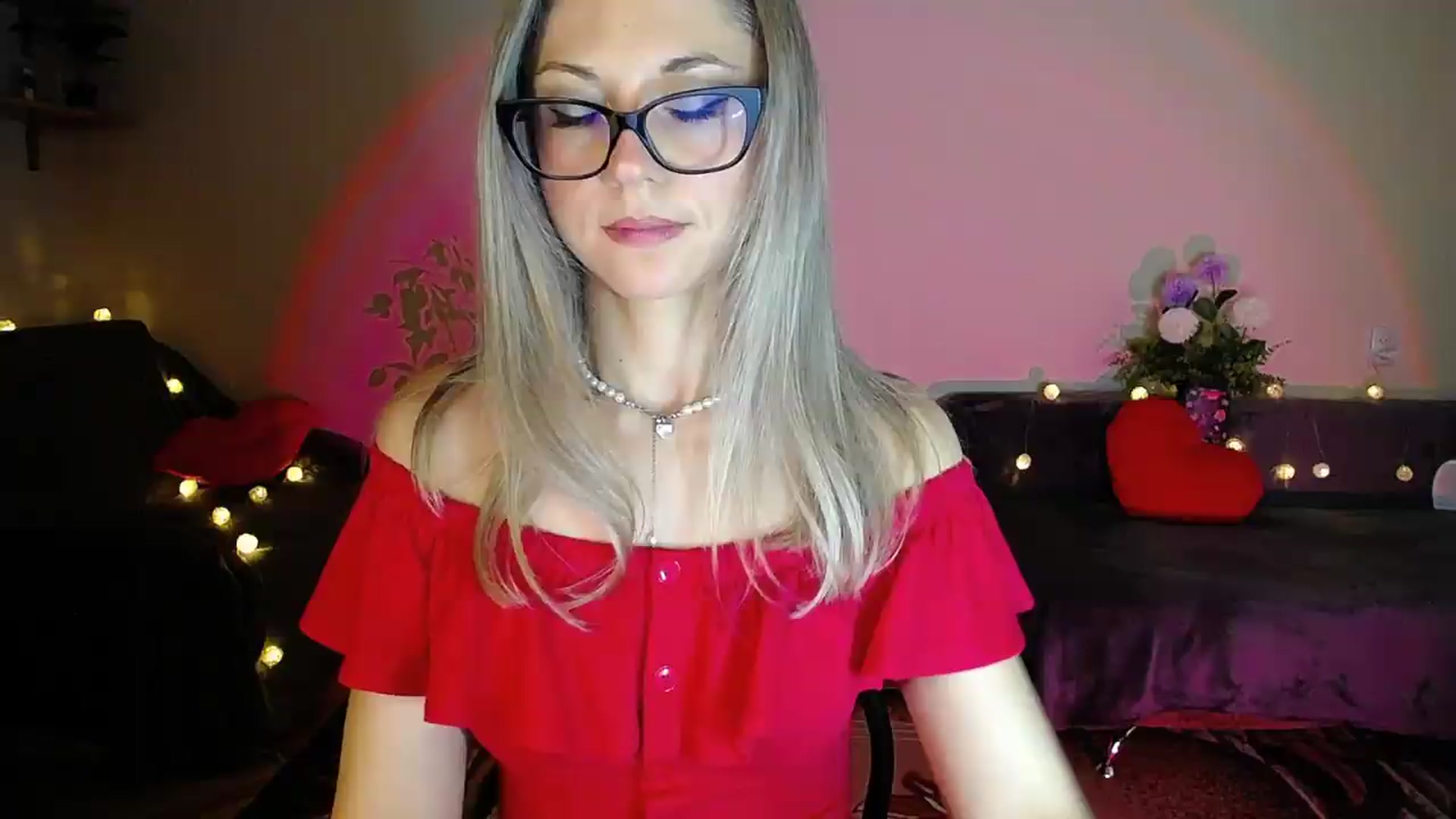 Gallery image thumbnail from Sunshine_alis's myfreecams stream on, 09/03/2026, 20:36 image 9 of 20