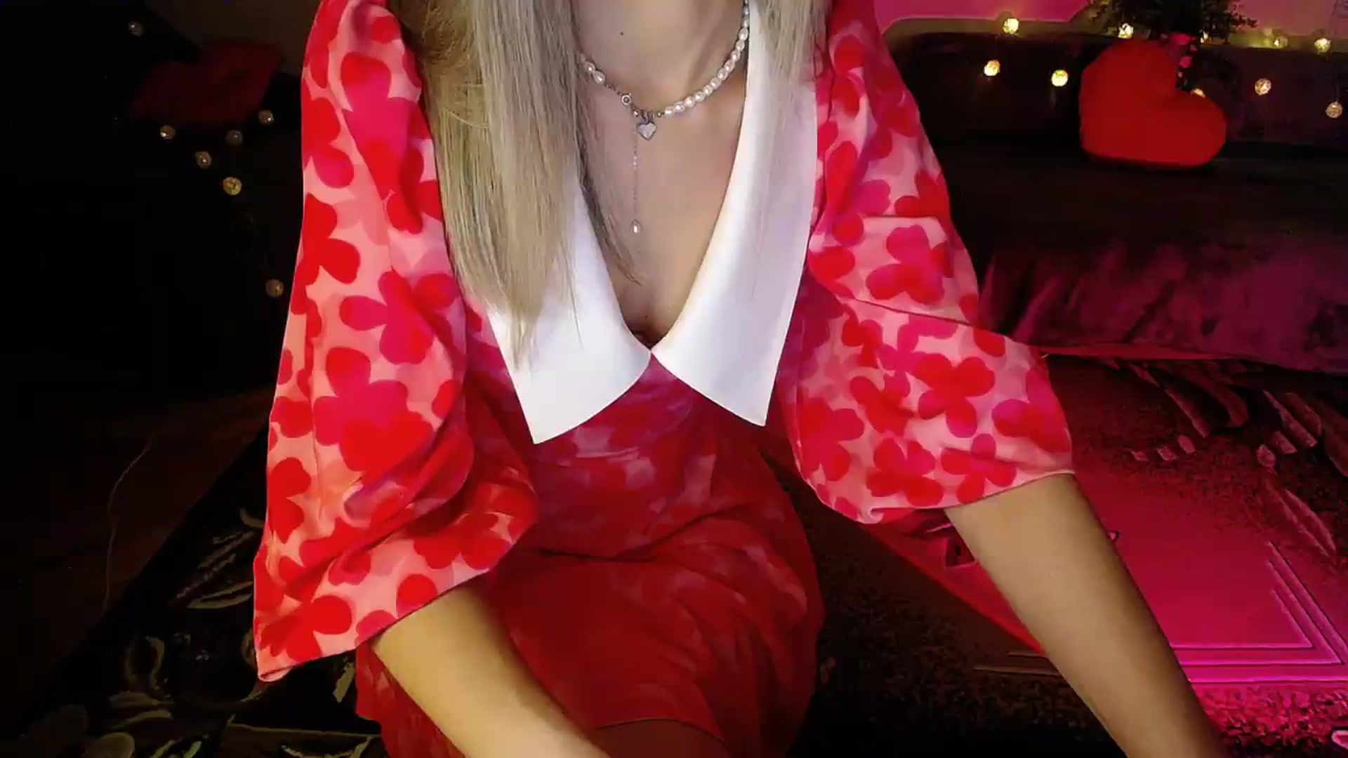 Gallery image thumbnail from Sunshine_alis's myfreecams stream on, 09/09/2026, 20:39 image 8 of 20