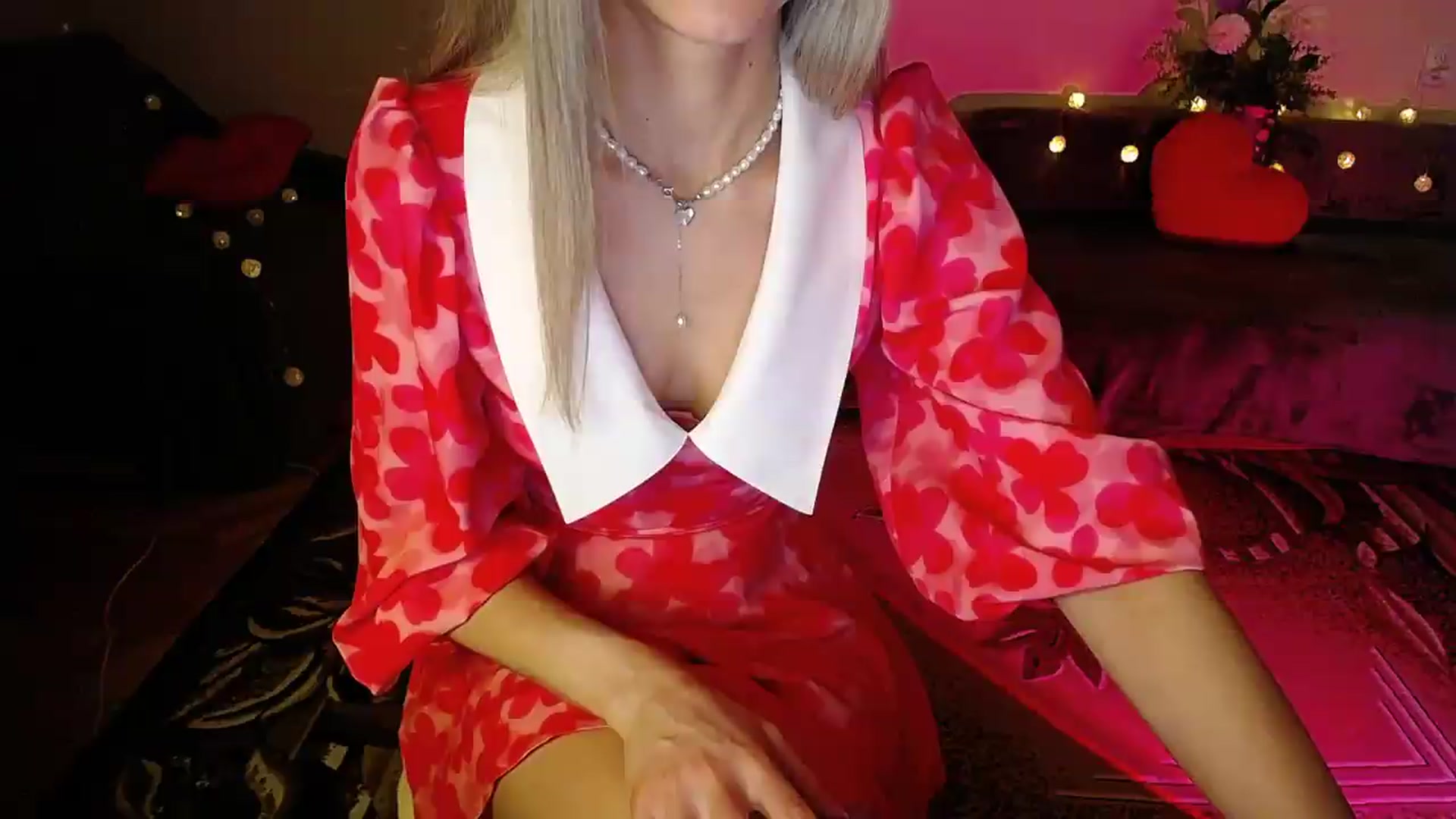 Gallery image thumbnail from Sunshine_alis's myfreecams stream on, 09/09/2026, 20:39 image 19 of 20