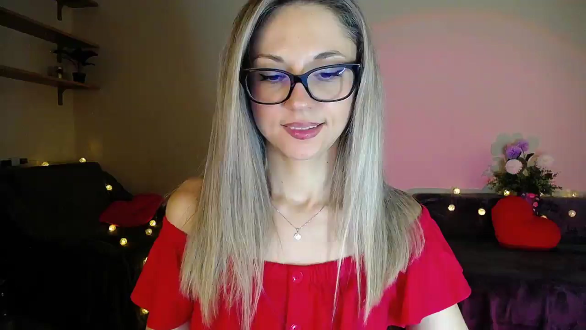 Gallery image thumbnail from Sunshine_alis's myfreecams stream on, 09/11/2026, 21:14 image 7 of 20