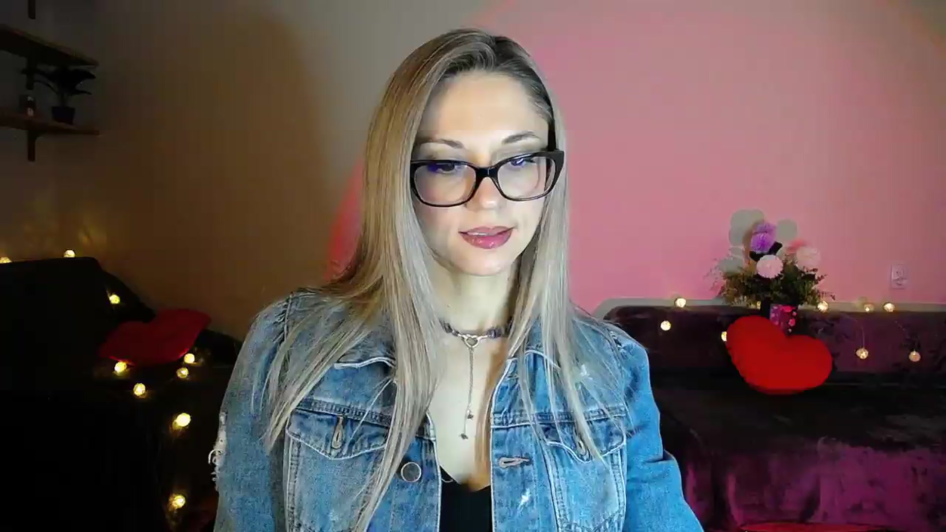 Gallery image thumbnail from Sunshine_alis's myfreecams stream on, 09/12/2026, 21:05 image 1 of 20