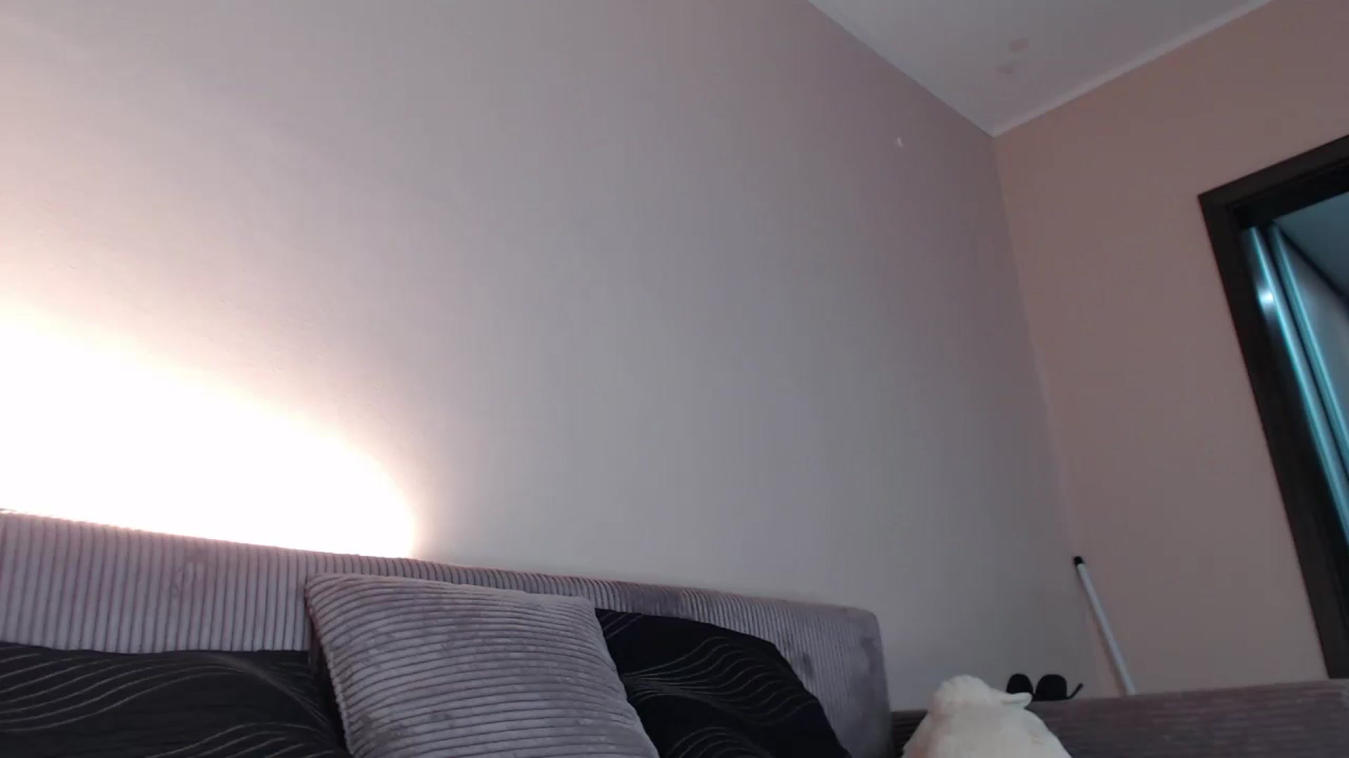 Gallery image thumbnail from Sunshineeve23's myfreecams stream on, 05/06/2024, 15:10 image 16 of 20