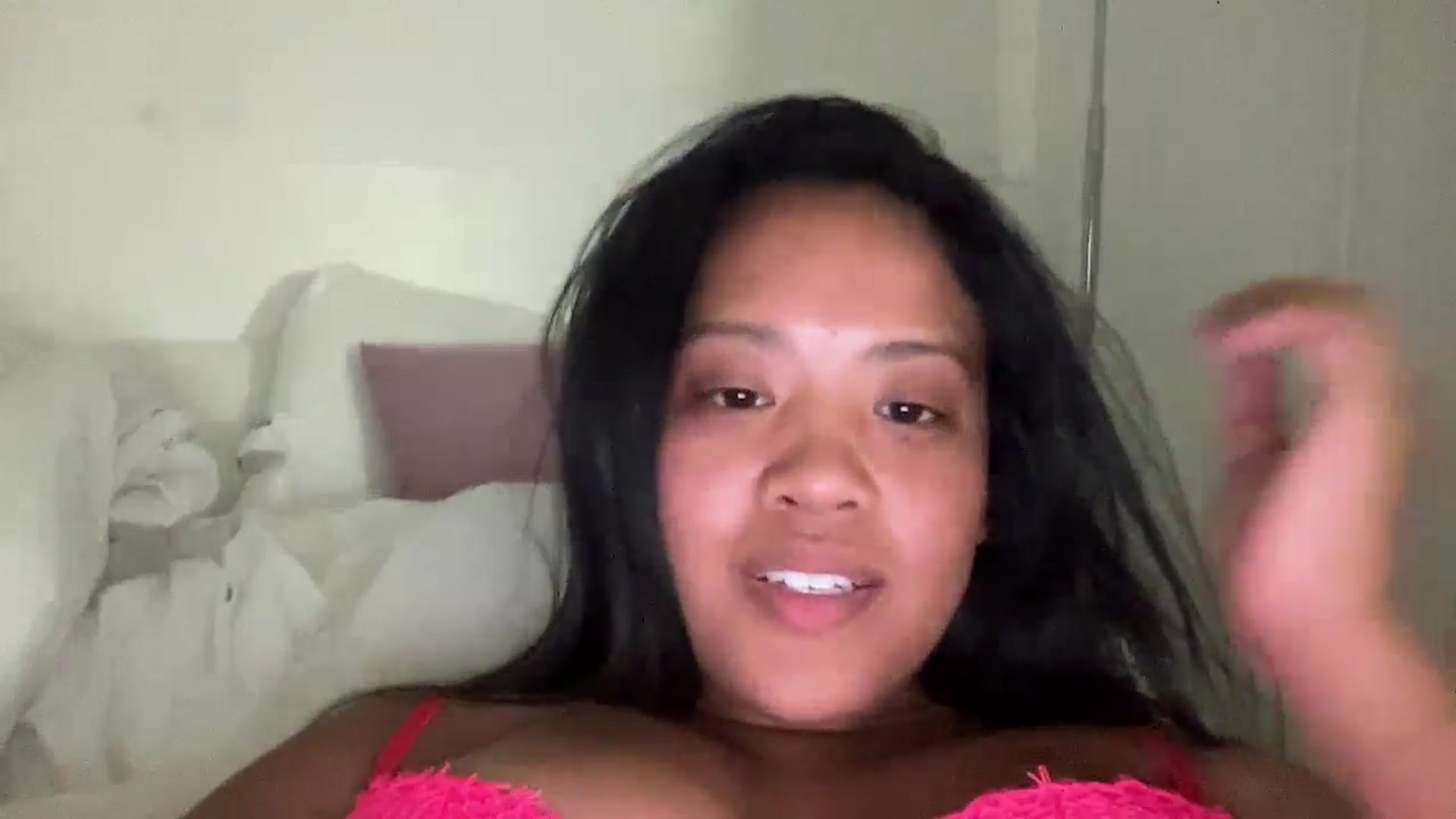 Gallery image thumbnail from Sunshinegrl6's myfreecams stream on, 07/24/2024, 08:13 image 20 of 20