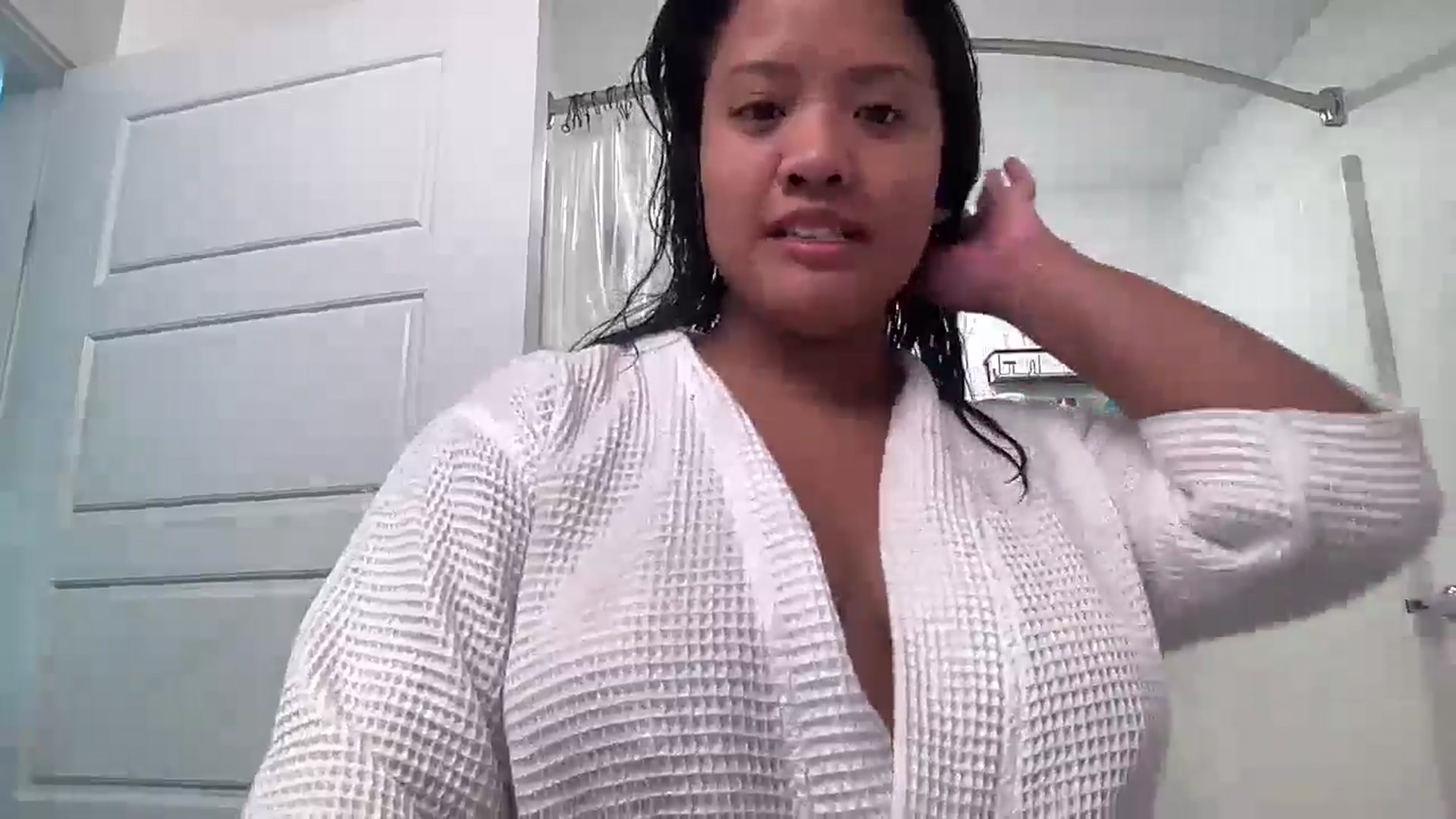 Gallery image thumbnail from Sunshinegrl6's myfreecams stream on, 07/24/2024, 19:37 image 20 of 20