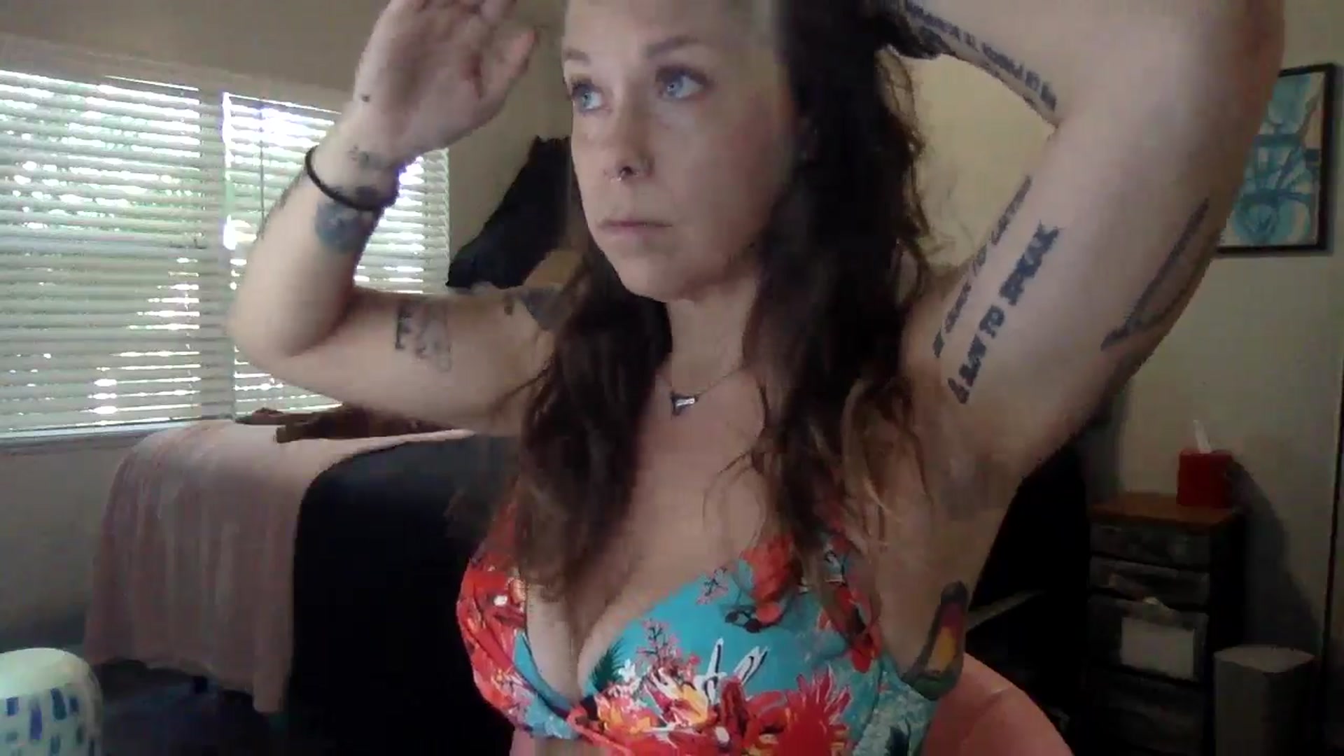 Gallery image thumbnail from Sunshinejedi's myfreecams stream on, 04/11/2025, 13:58 image 15 of 20