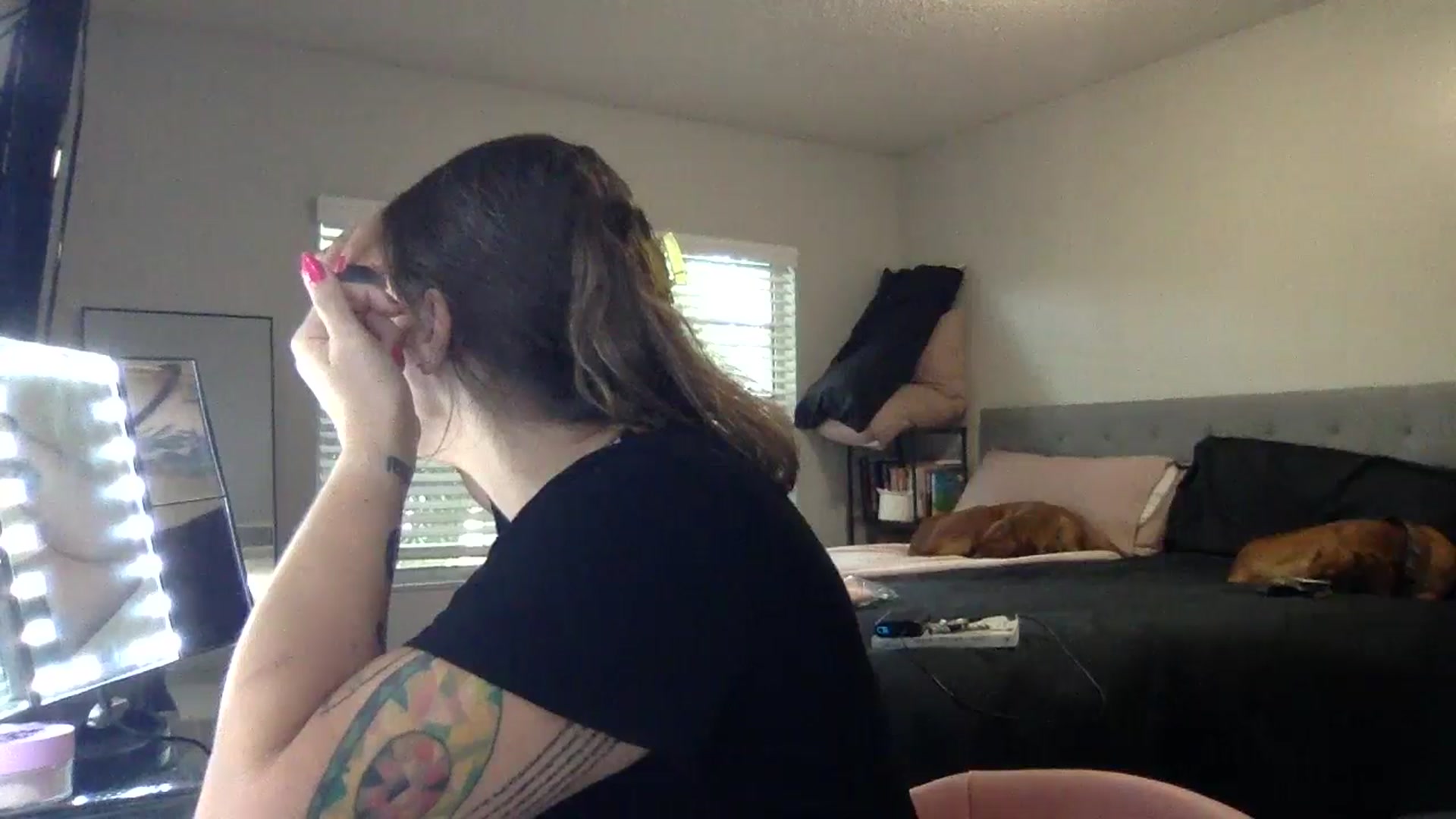 Gallery image thumbnail from Sunshinejedi's myfreecams stream on, 04/15/2025, 14:03 image 16 of 20