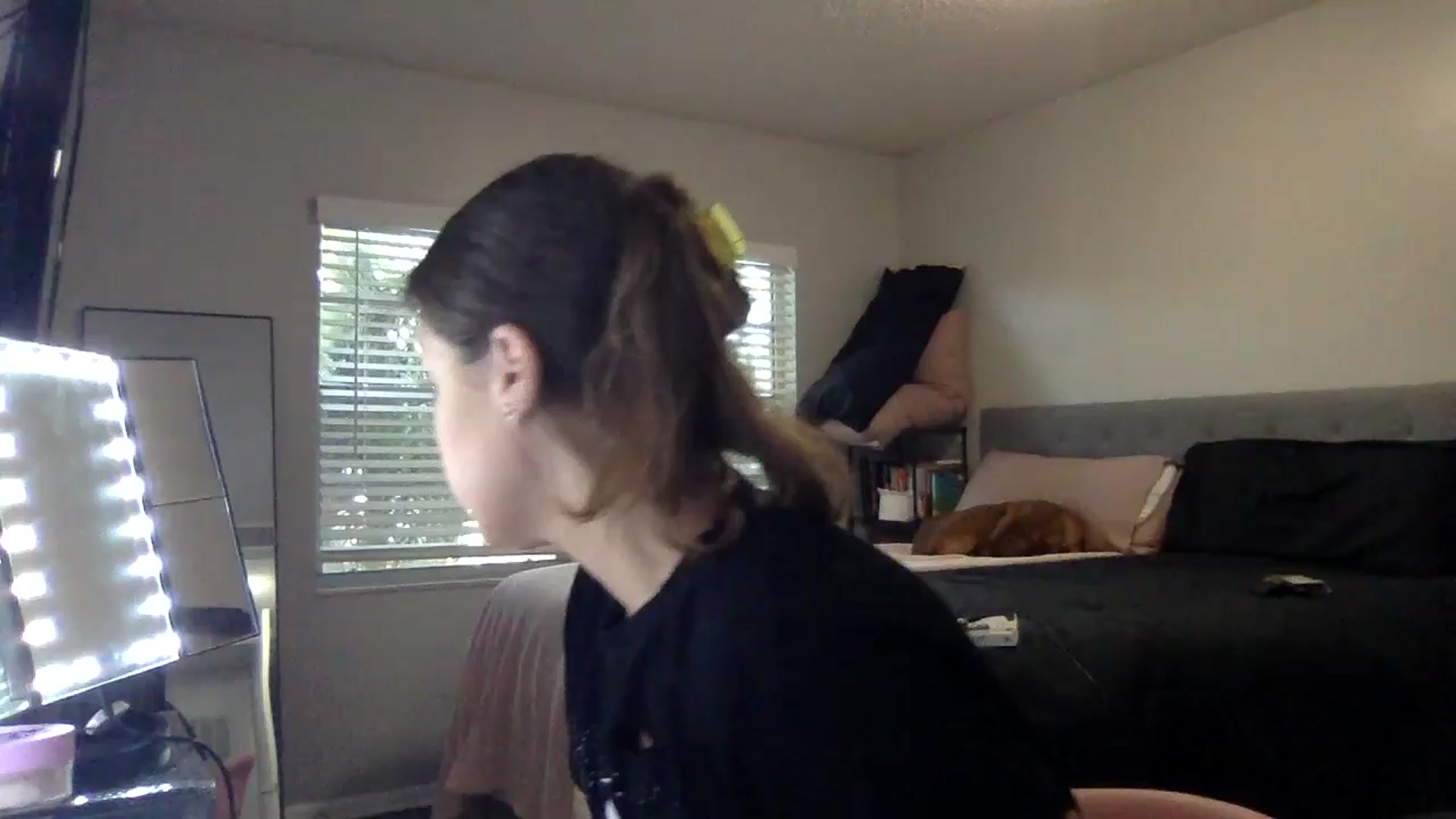 Gallery image thumbnail from Sunshinejedi's myfreecams stream on, 04/15/2025, 14:03 image 1 of 20