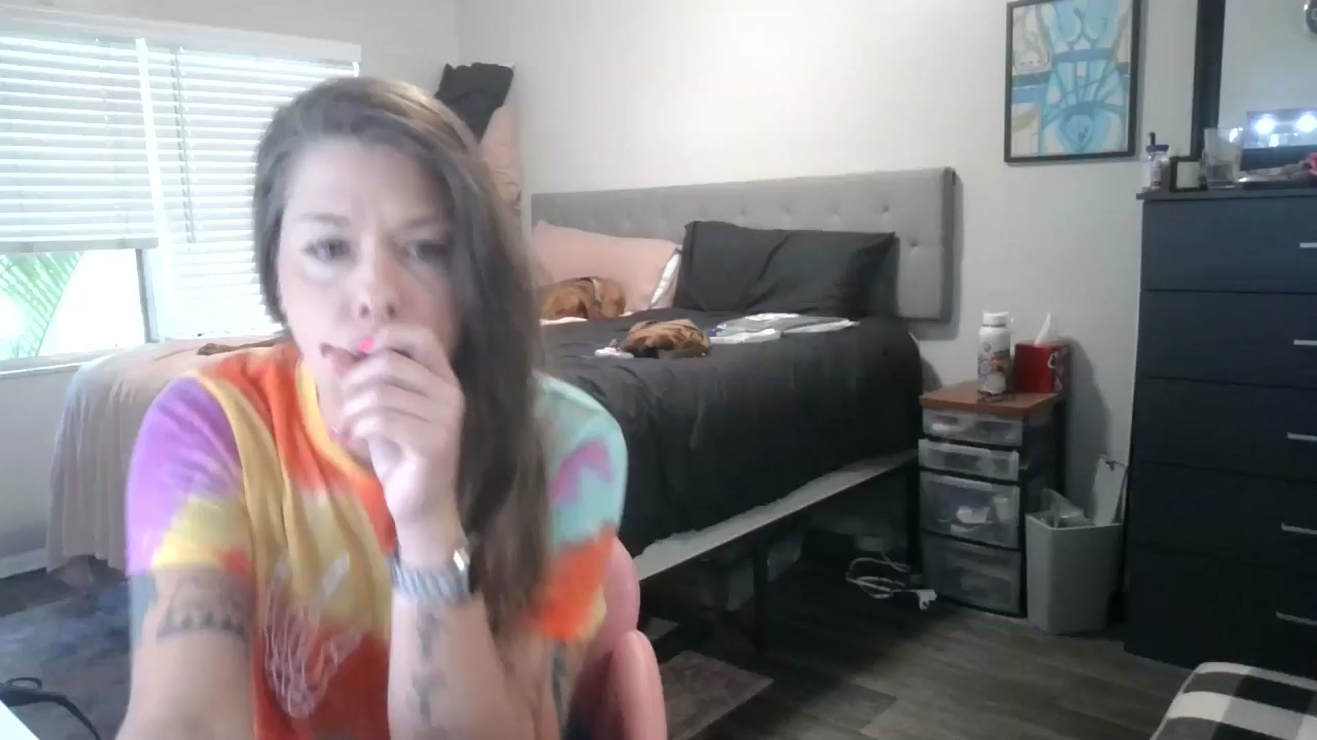 Gallery image thumbnail from Sunshinejedi's myfreecams stream on, 04/16/2025, 14:25 image 18 of 20