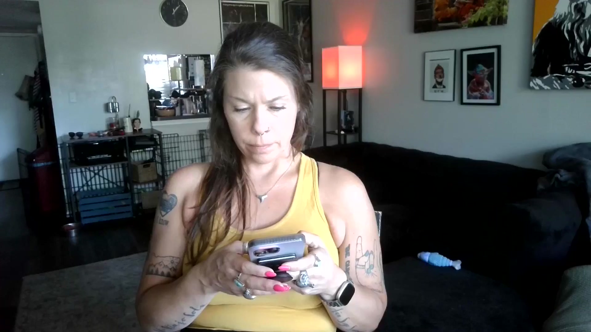 Gallery image thumbnail from Sunshinejedi's myfreecams stream on, 04/16/2025, 18:08 image 7 of 20