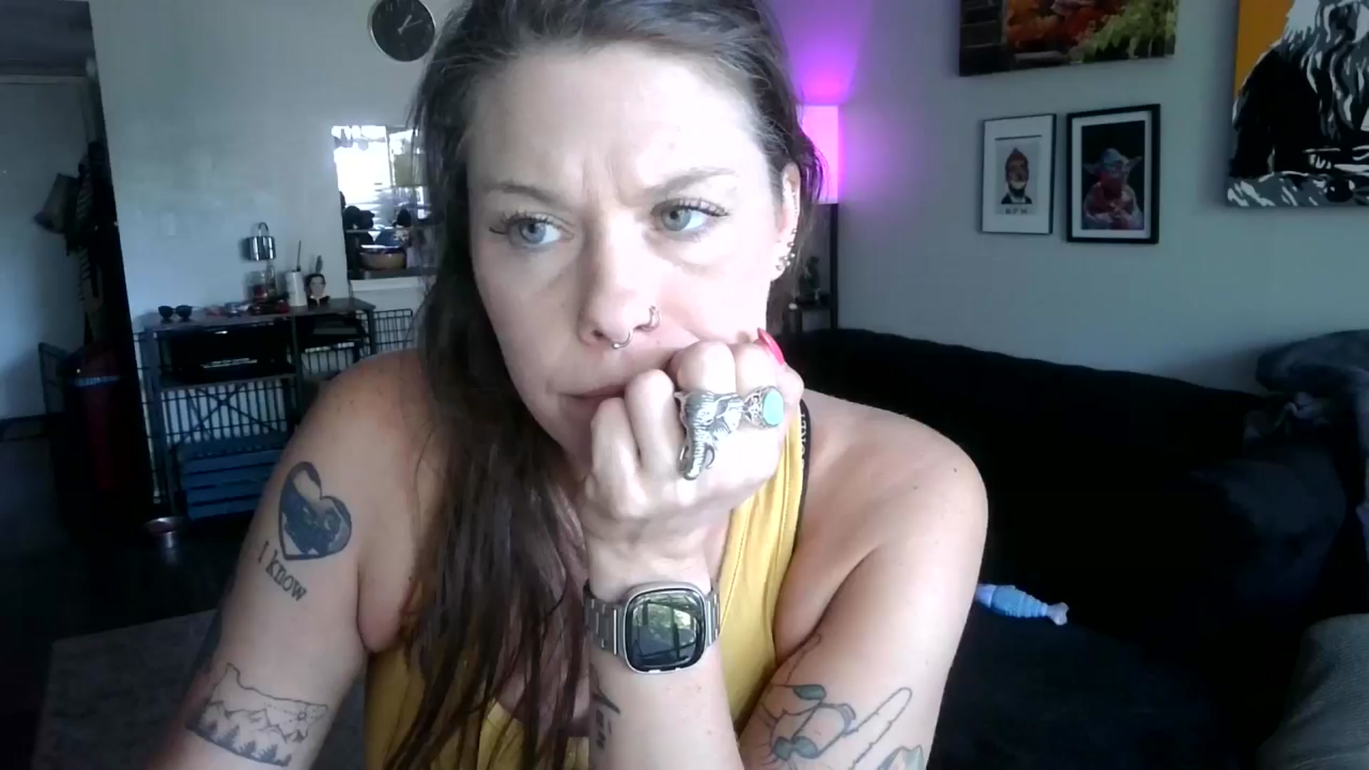 Gallery image thumbnail from Sunshinejedi's myfreecams stream on, 04/16/2025, 18:08 image 15 of 20