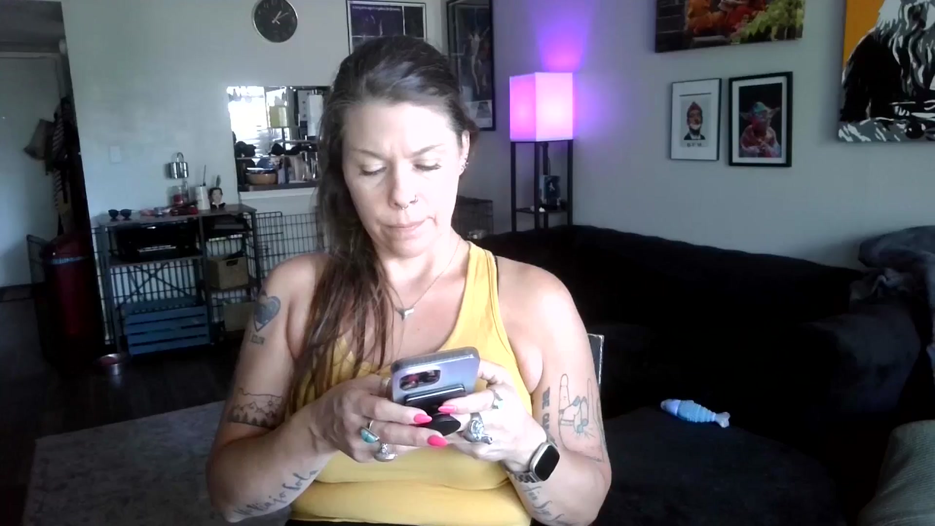 Gallery image thumbnail from Sunshinejedi's myfreecams stream on, 04/16/2025, 18:08 image 13 of 20