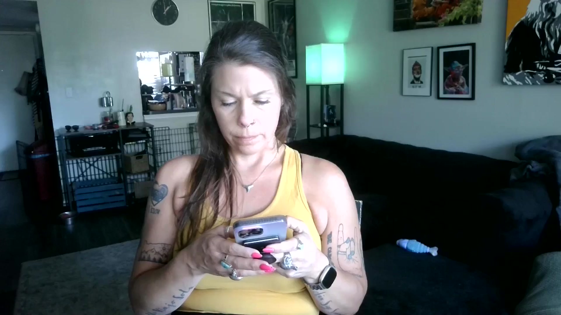 Gallery image thumbnail from Sunshinejedi's myfreecams stream on, 04/16/2025, 18:08 image 8 of 20