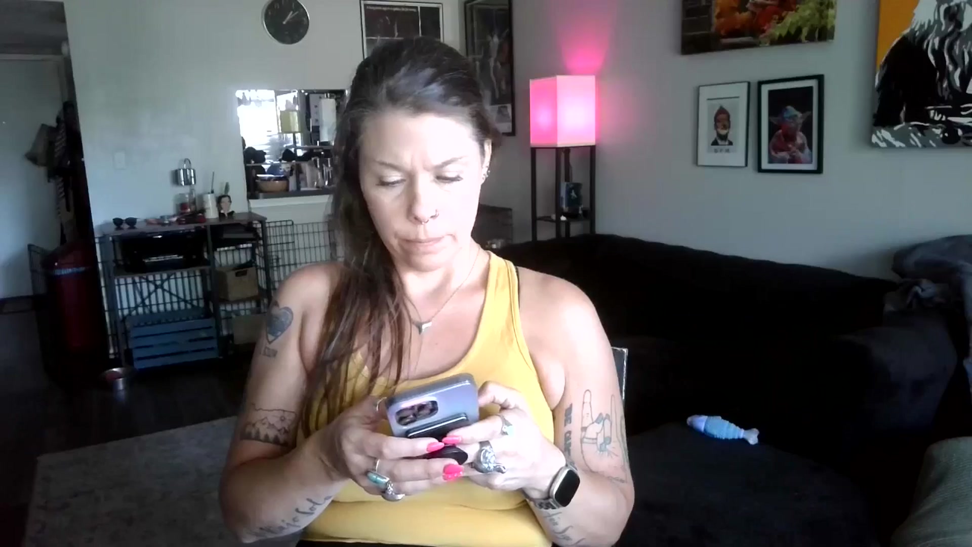 Gallery image thumbnail from Sunshinejedi's myfreecams stream on, 04/16/2025, 18:08 image 11 of 20