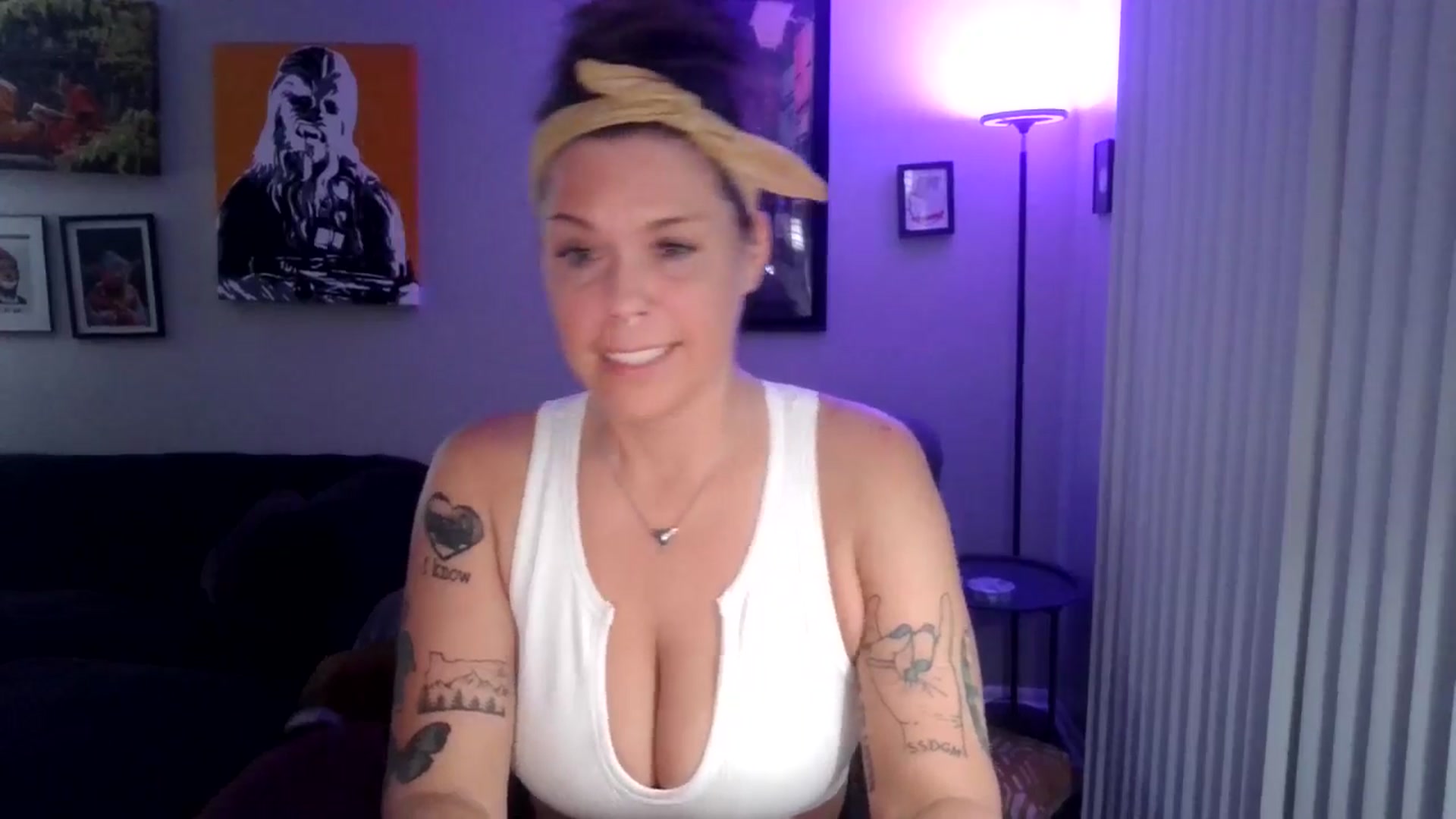 Gallery image thumbnail from Sunshinejedi's myfreecams stream on, 10/14/2025, 01:46 image 6 of 20