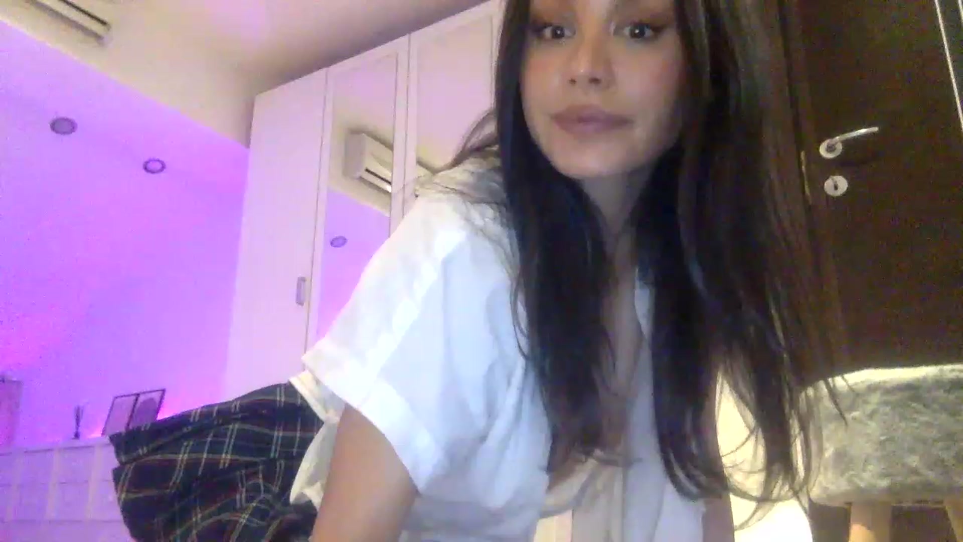 Gallery image thumbnail from SupremeVixen's myfreecams stream on, 04/09/2023, 06:29 image 16 of 20