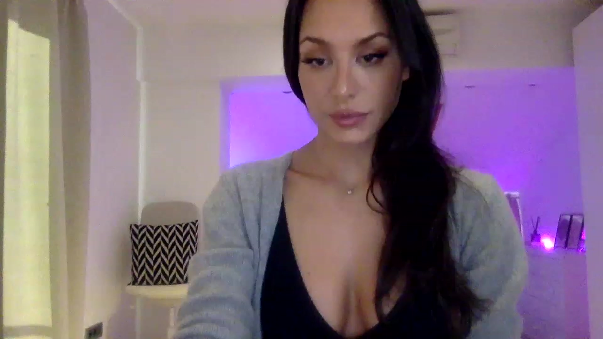 Gallery image thumbnail from SupremeVixen's myfreecams stream on, 05/10/2023, 06:54 image 10 of 20