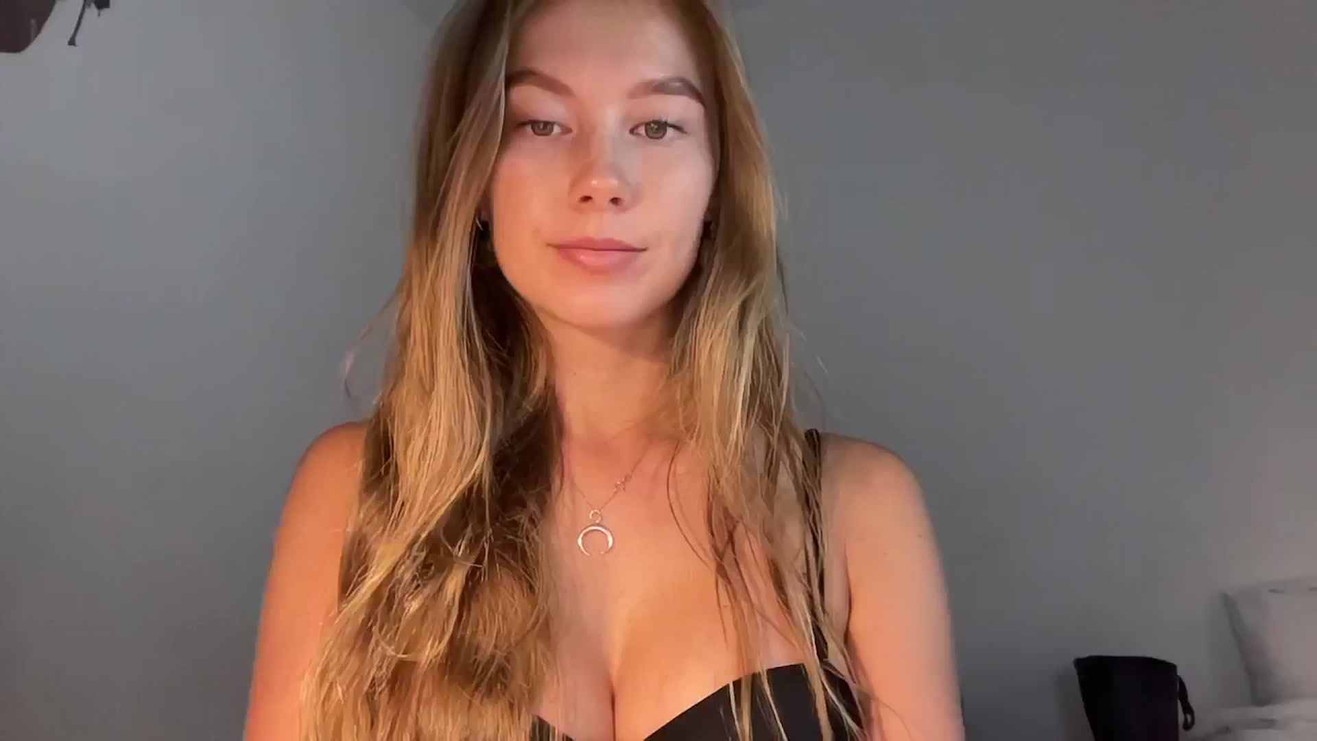 Gallery image thumbnail from SurfGirls's myfreecams stream on, 07/09/2024, 06:02 image 8 of 20
