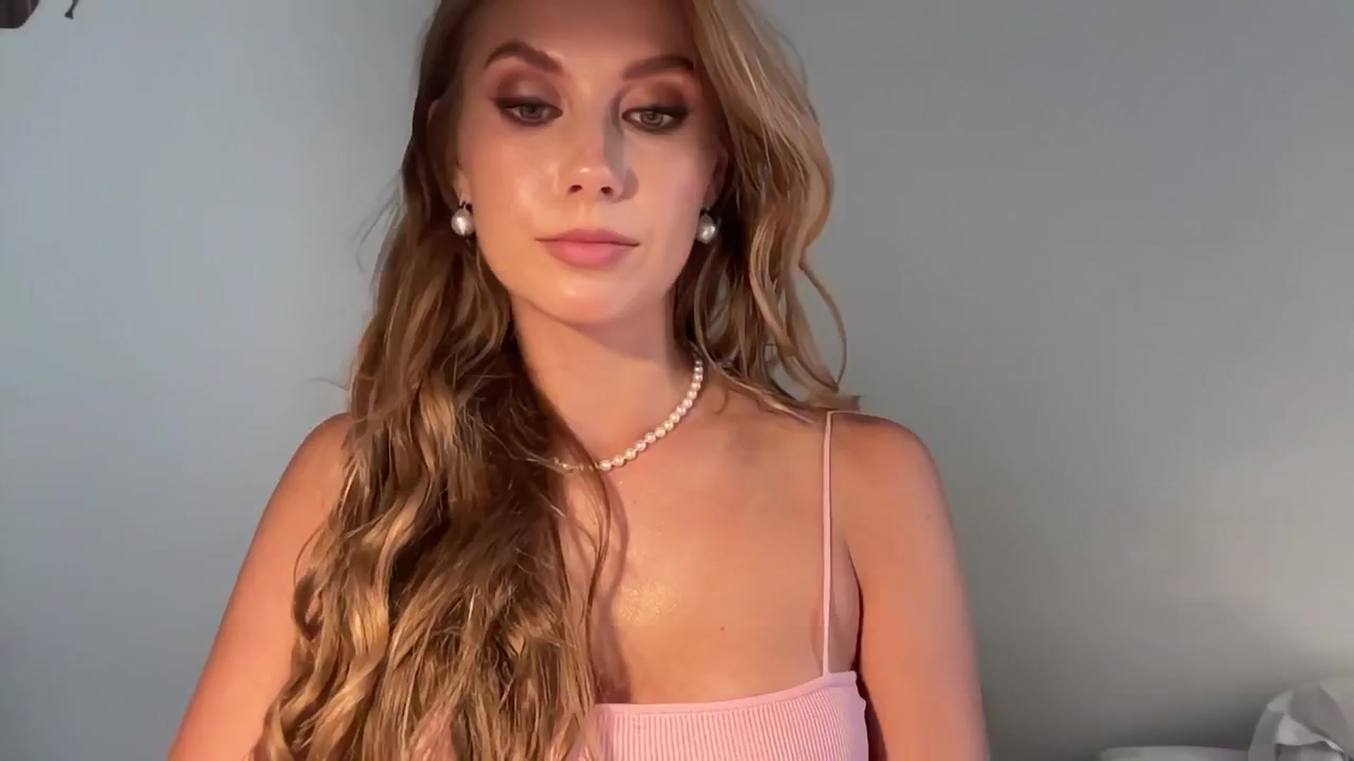 Gallery image thumbnail from SurfGirls's myfreecams stream on, 07/10/2024, 15:09 image 17 of 20