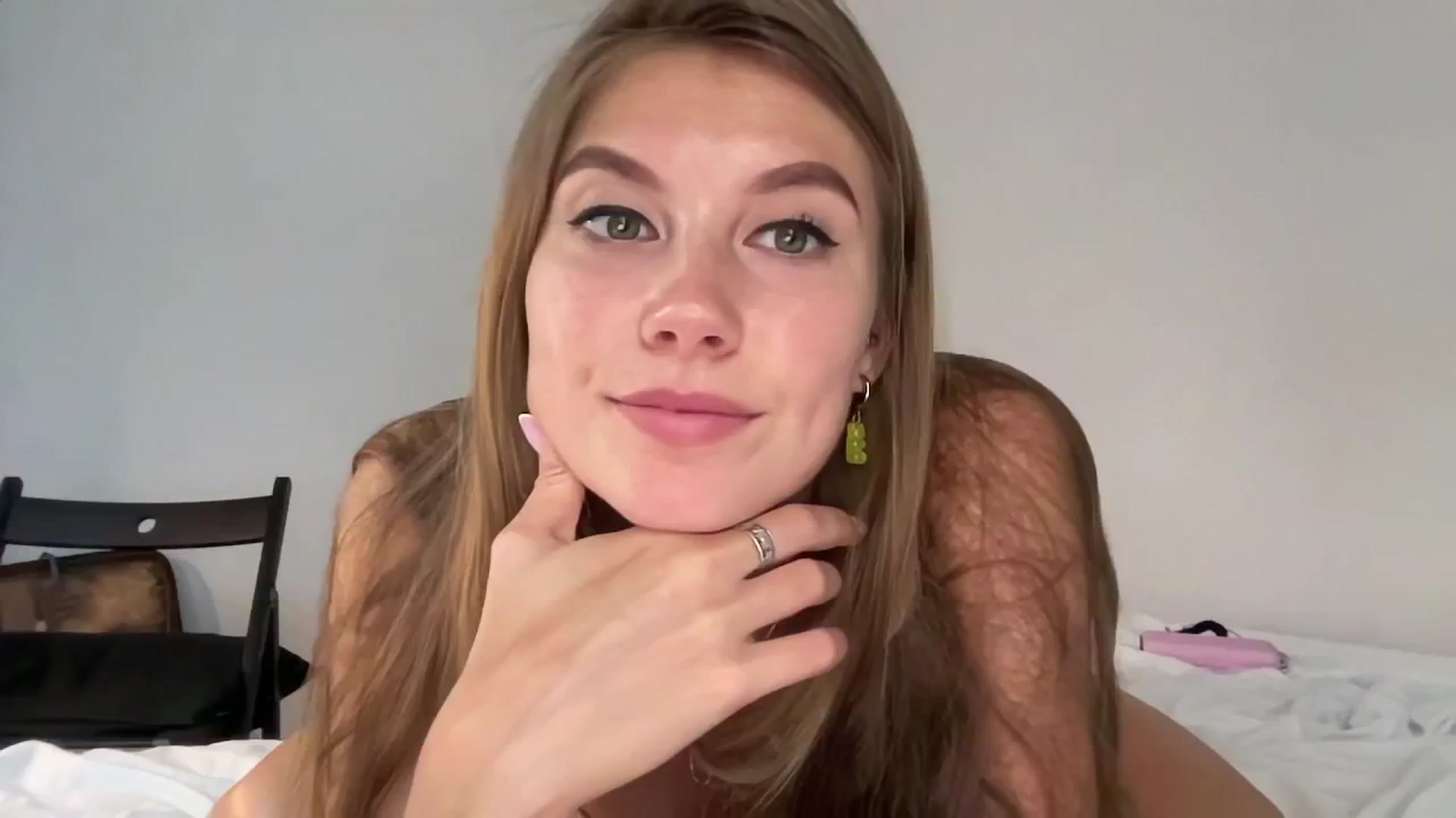 Gallery image thumbnail from SurfGirls's myfreecams stream on, 07/16/2024, 06:13 image 2 of 20
