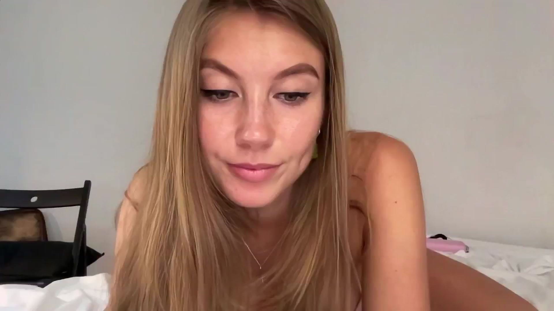 Gallery image thumbnail from SurfGirls's myfreecams stream on, 07/16/2024, 06:13 image 17 of 20