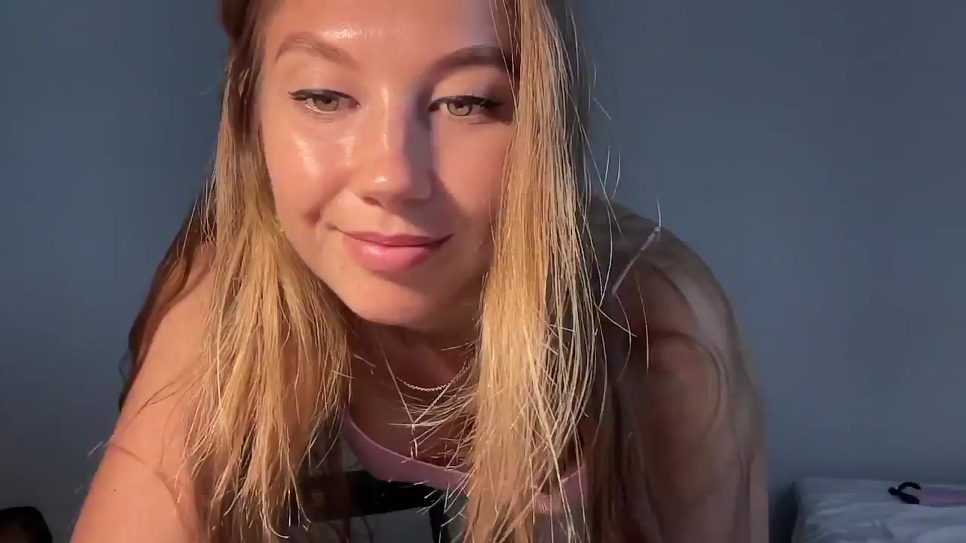 Gallery image thumbnail from SurfGirls's myfreecams stream on, 07/16/2024, 07:09 image 6 of 20