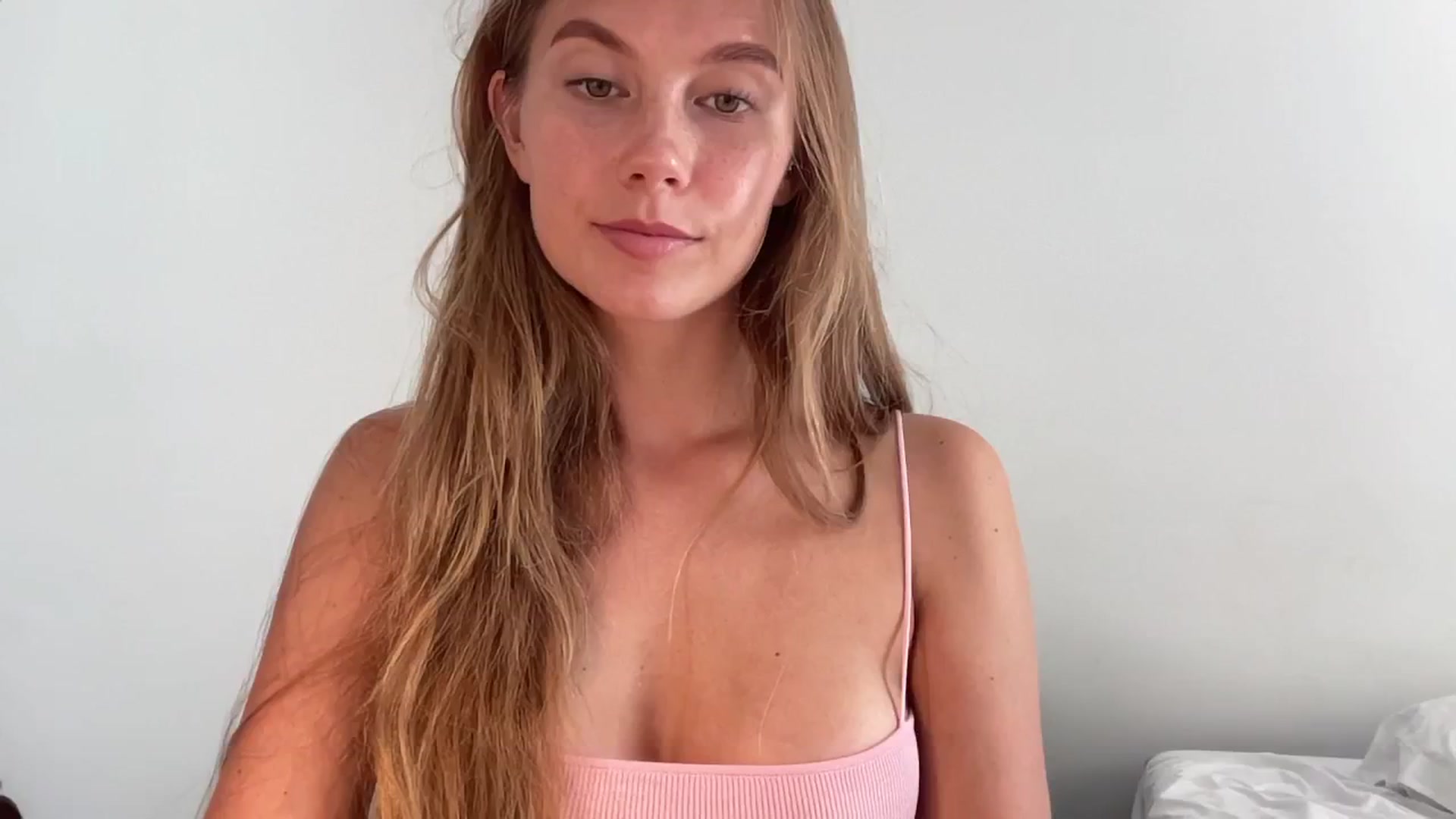 Gallery image thumbnail from SurfGirls's myfreecams stream on, 07/18/2024, 12:46 image 14 of 20