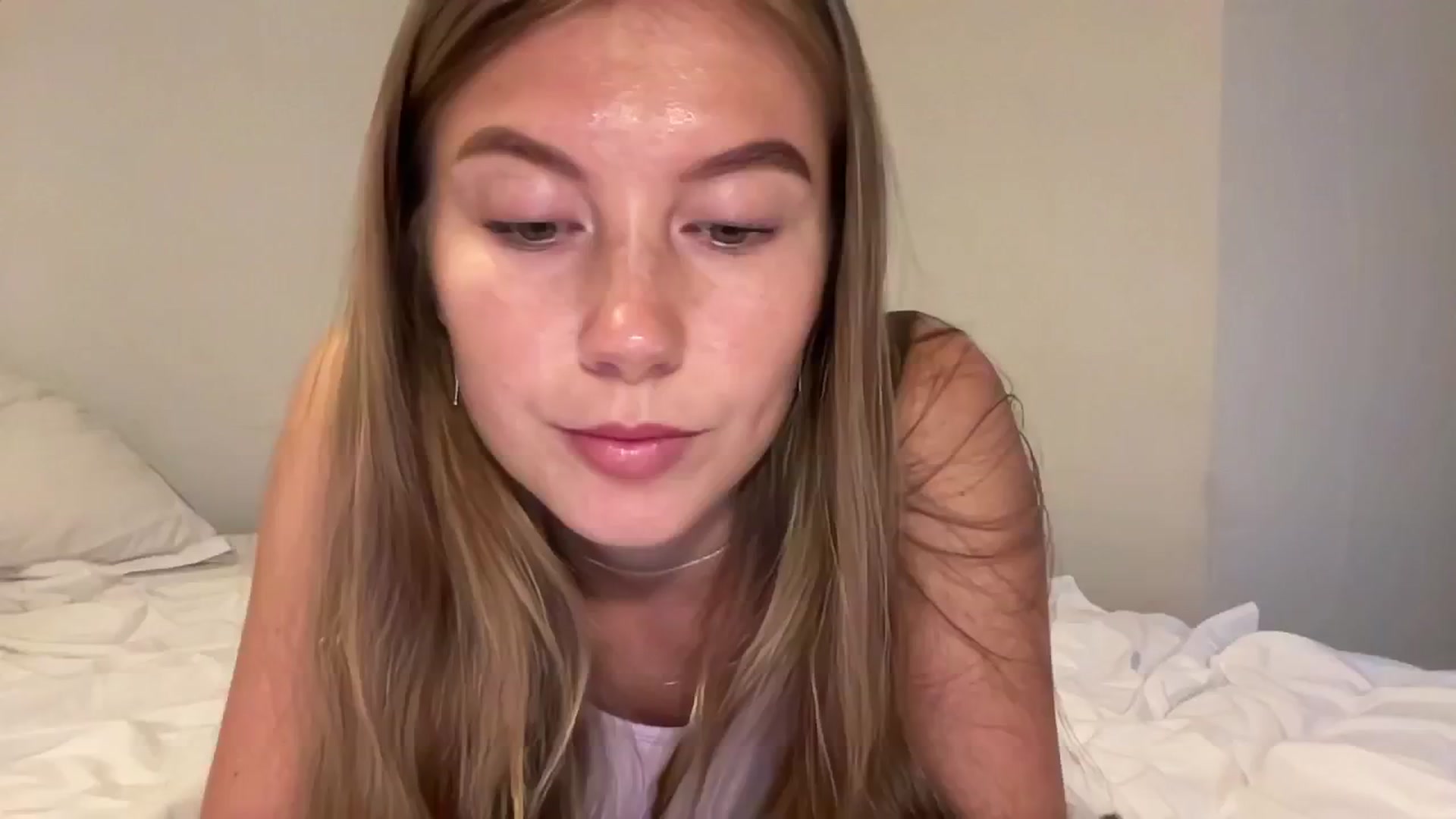 Gallery image thumbnail from SurfGirls's myfreecams stream on, 07/19/2024, 05:06 image 18 of 20