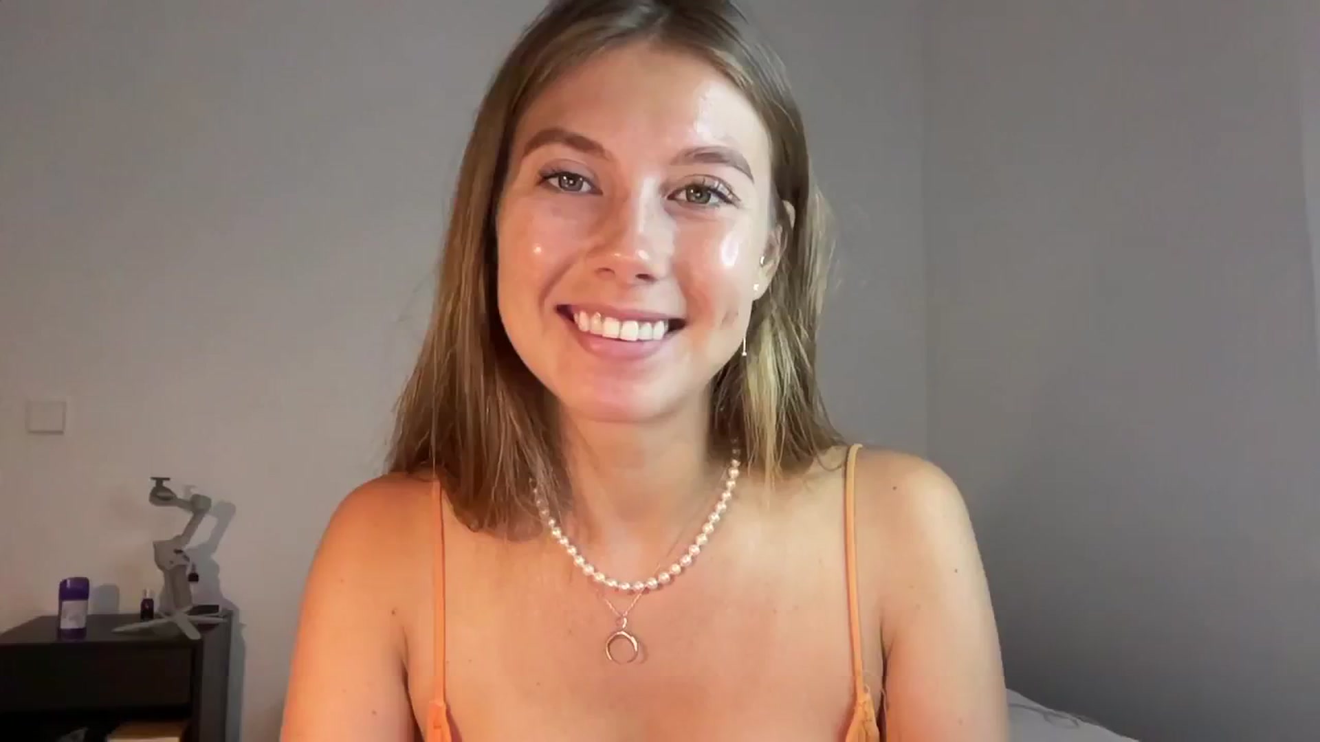 Gallery image thumbnail from SurfGirls's myfreecams stream on, 07/21/2024, 07:12 image 2 of 20