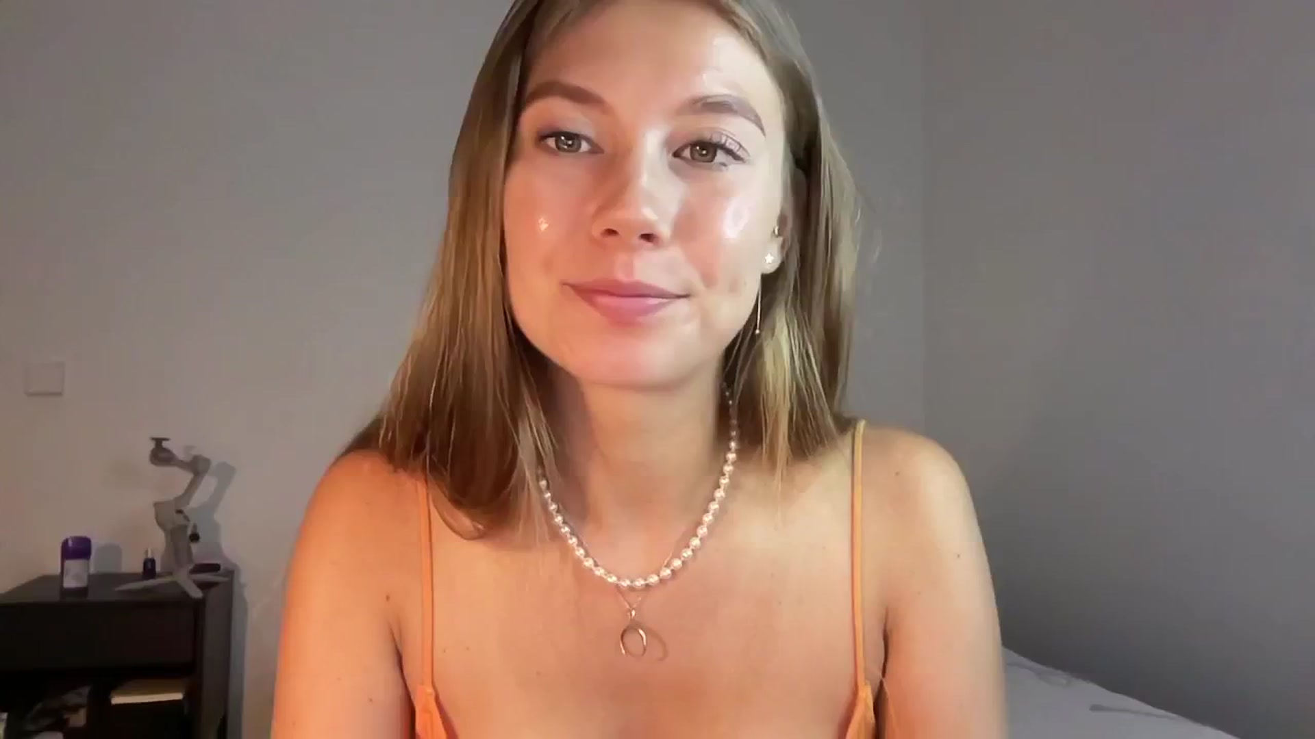 Gallery image thumbnail from SurfGirls's myfreecams stream on, 07/21/2024, 07:12 image 7 of 20