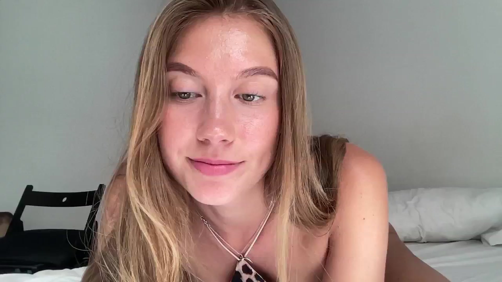 Gallery image thumbnail from SurfGirls's myfreecams stream on, 07/23/2024, 13:34 image 17 of 20