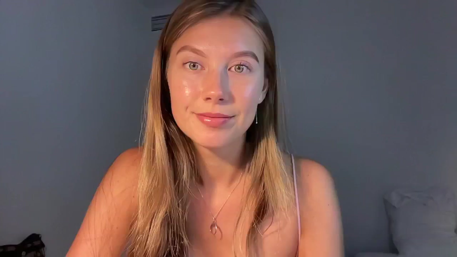 Gallery image thumbnail from SurfGirls's myfreecams stream on, 07/24/2024, 05:43 image 6 of 20