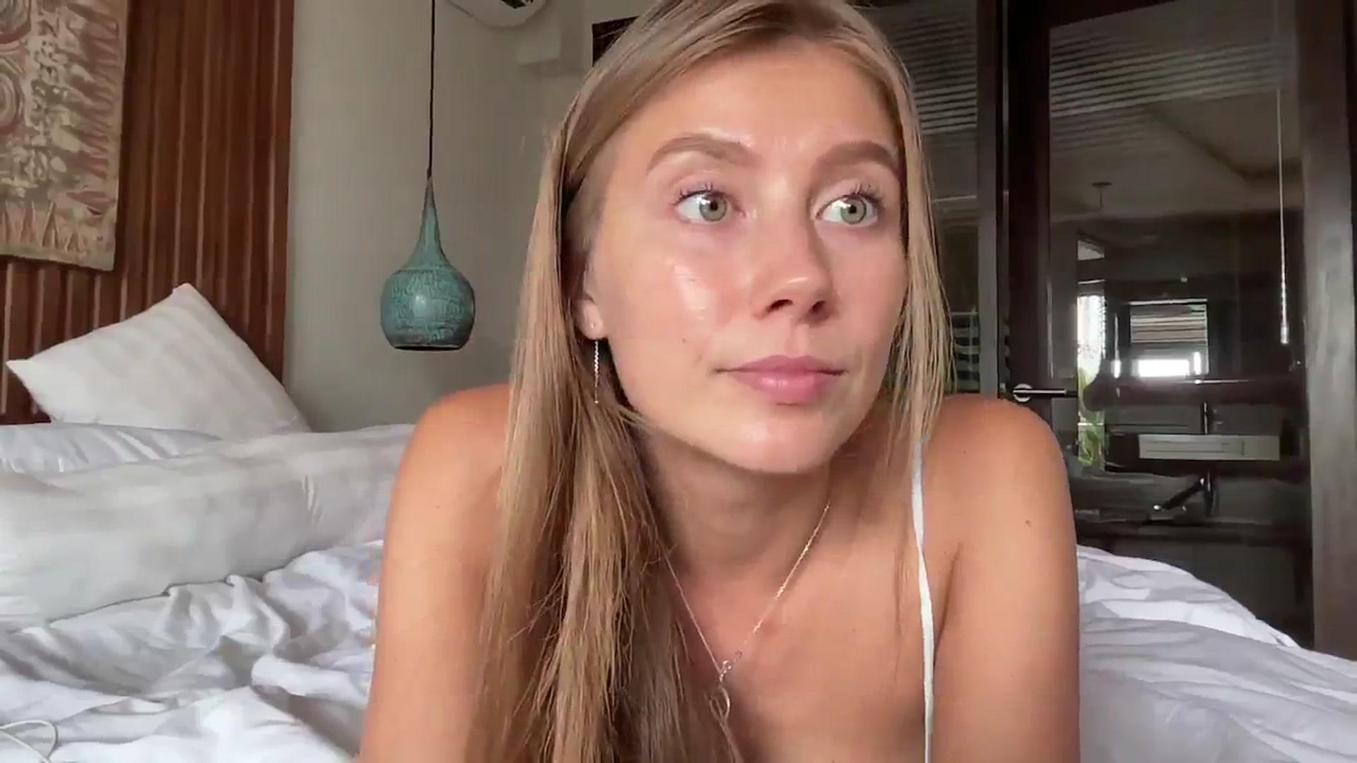 Gallery image thumbnail from SurfGirls's myfreecams stream on, 08/07/2024, 05:13 image 3 of 20