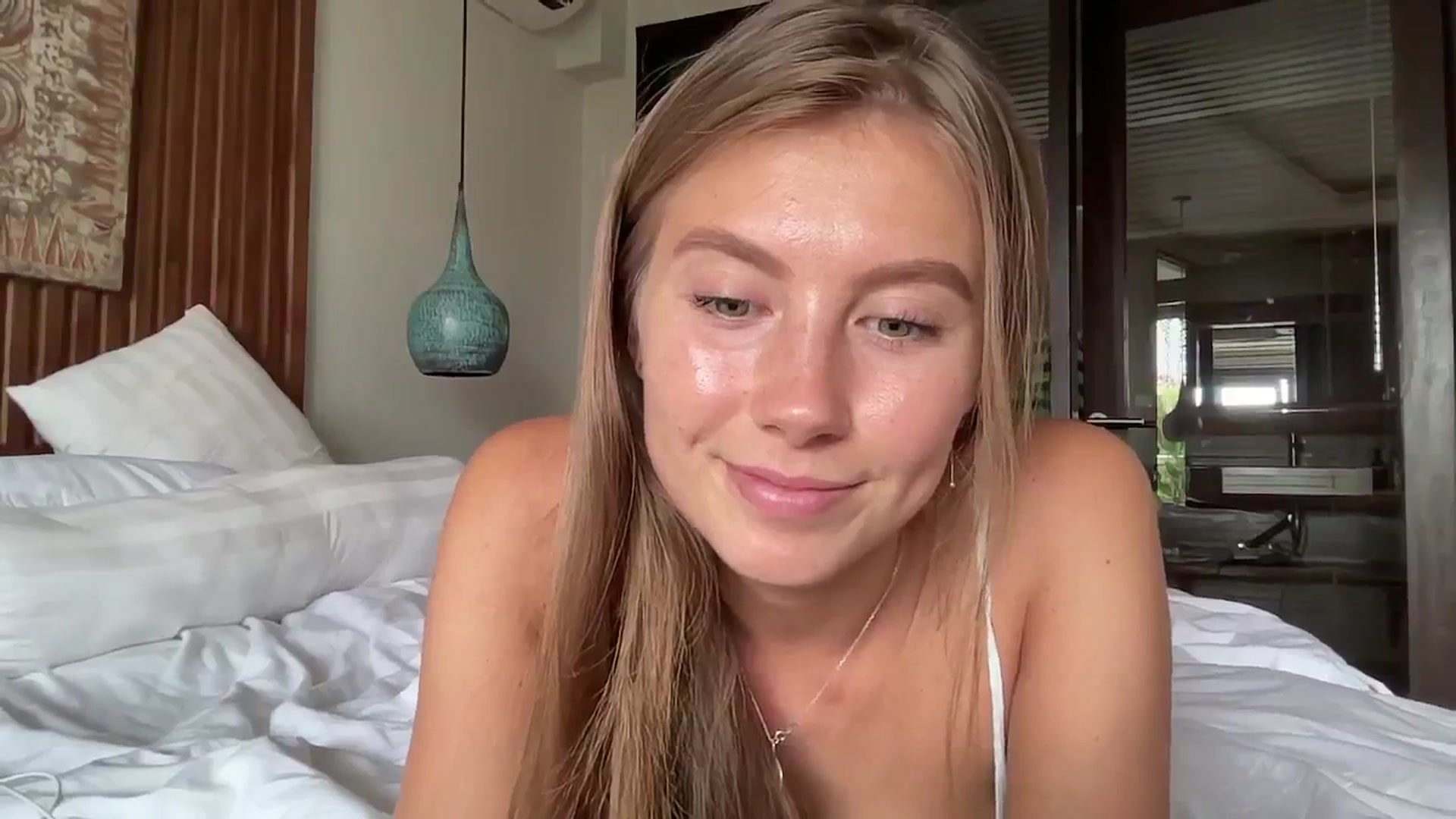 Gallery image thumbnail from SurfGirls's myfreecams stream on, 08/07/2024, 05:13 image 4 of 20