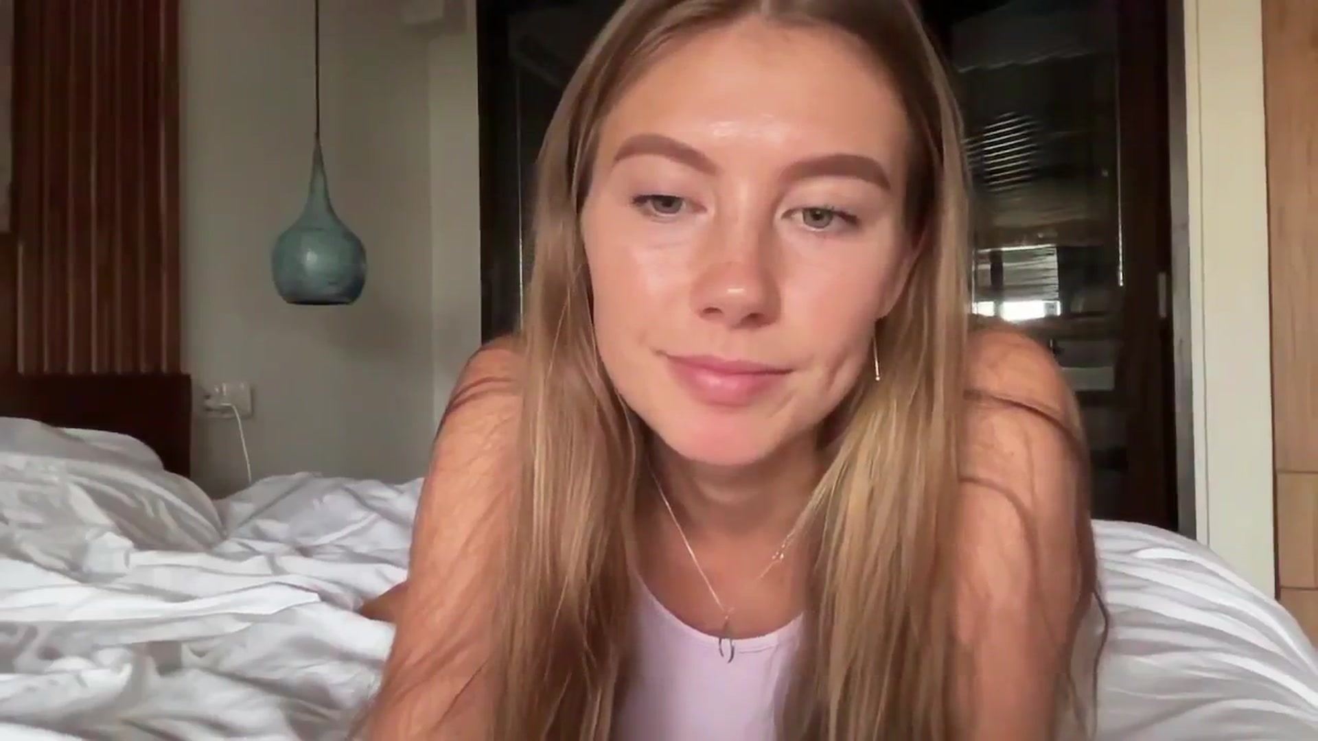 Gallery image thumbnail from SurfGirls's myfreecams stream on, 08/07/2024, 23:18 image 19 of 20