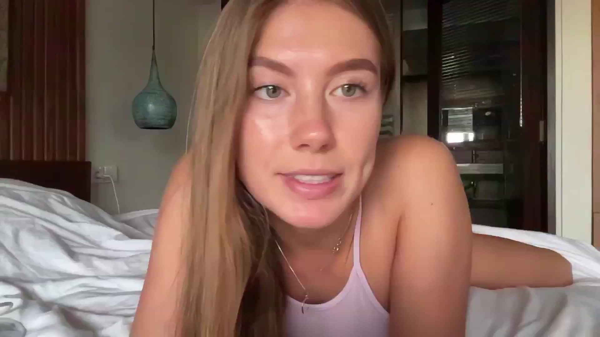 Gallery image thumbnail from SurfGirls's myfreecams stream on, 08/07/2024, 23:18 image 6 of 20