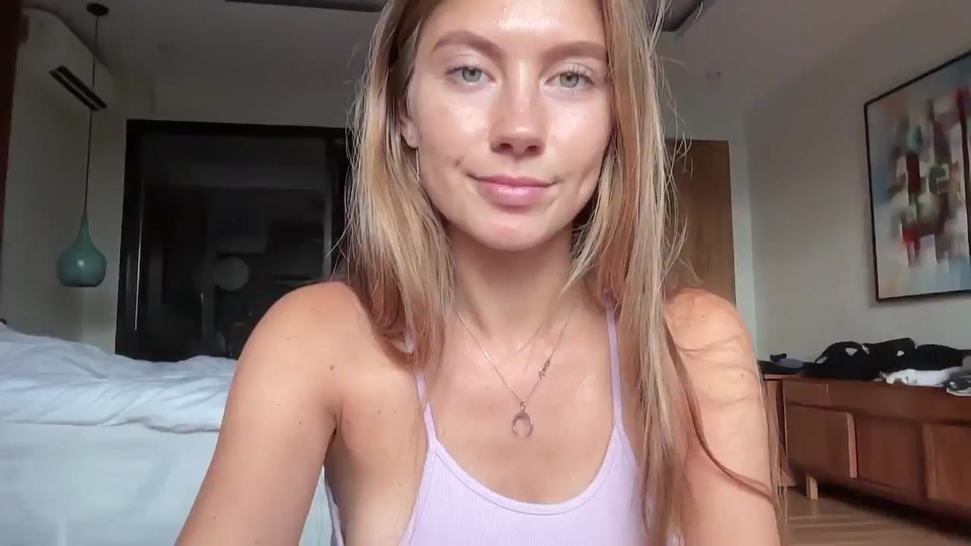 Gallery image thumbnail from SurfGirls's myfreecams stream on, 08/07/2024, 23:59 image 5 of 20