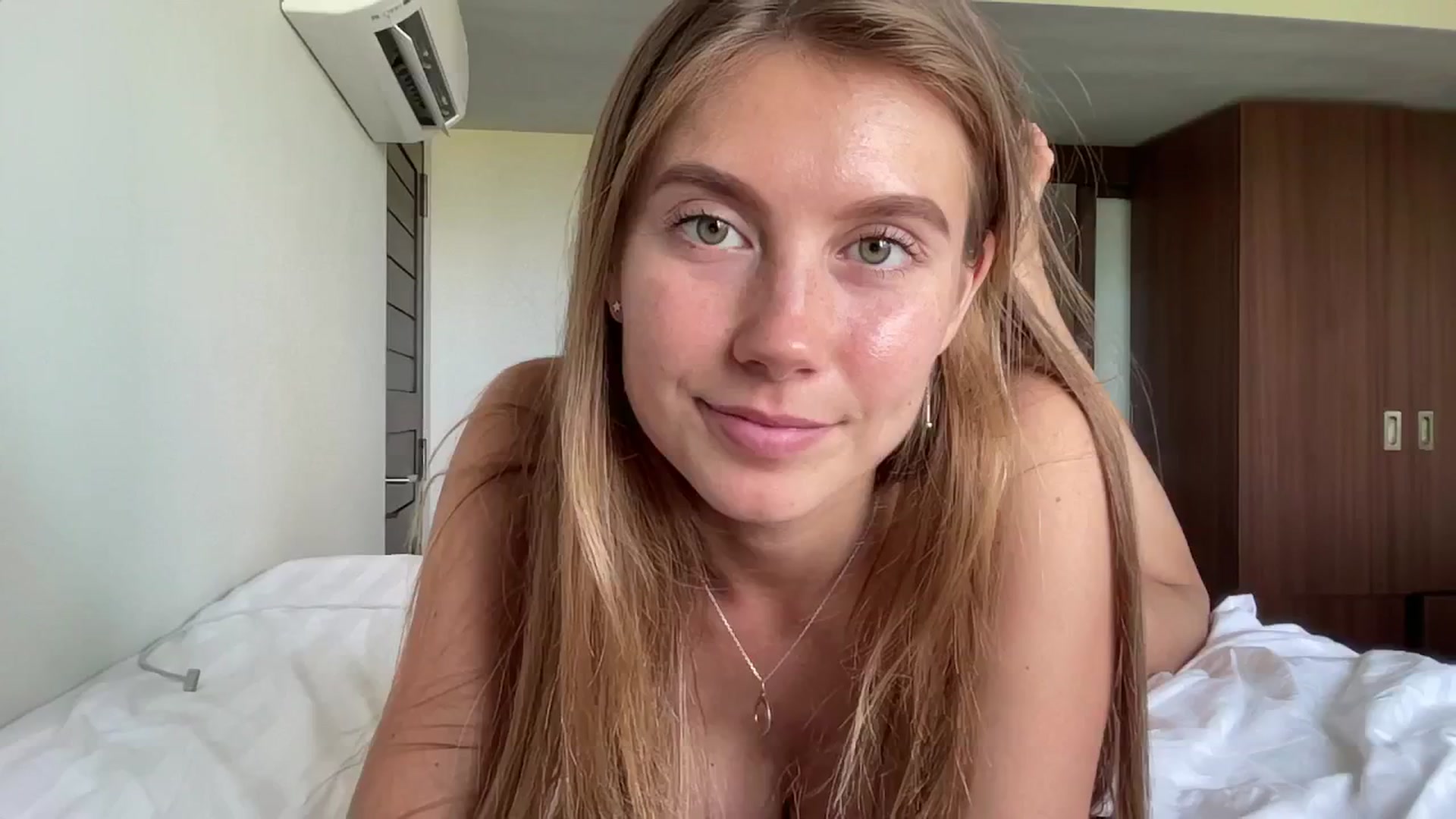 Gallery image thumbnail from SurfGirls's myfreecams stream on, 08/09/2024, 06:04 image 20 of 20
