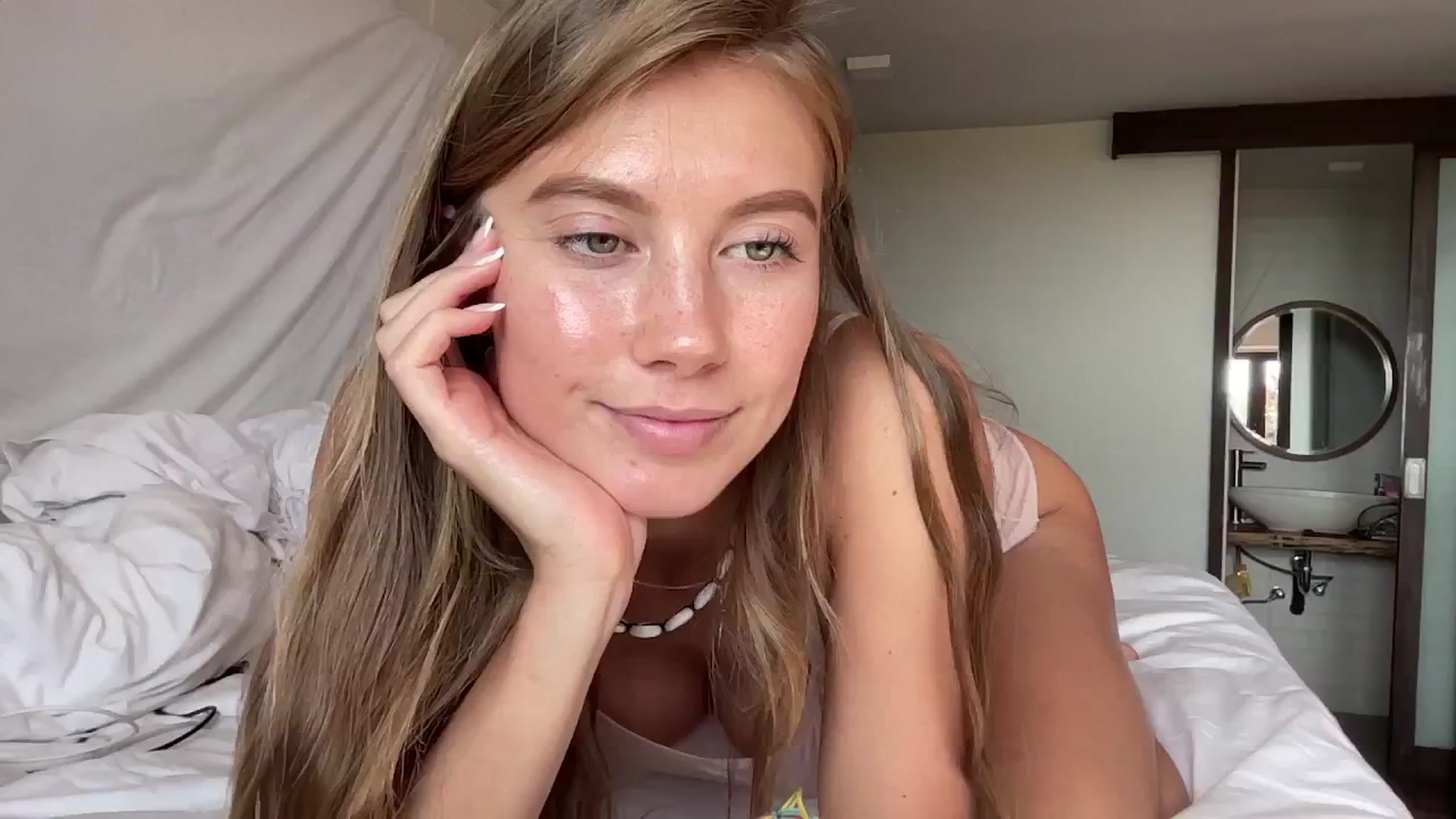 Gallery image thumbnail from SurfGirls's myfreecams stream on, 08/16/2024, 01:23 image 14 of 20