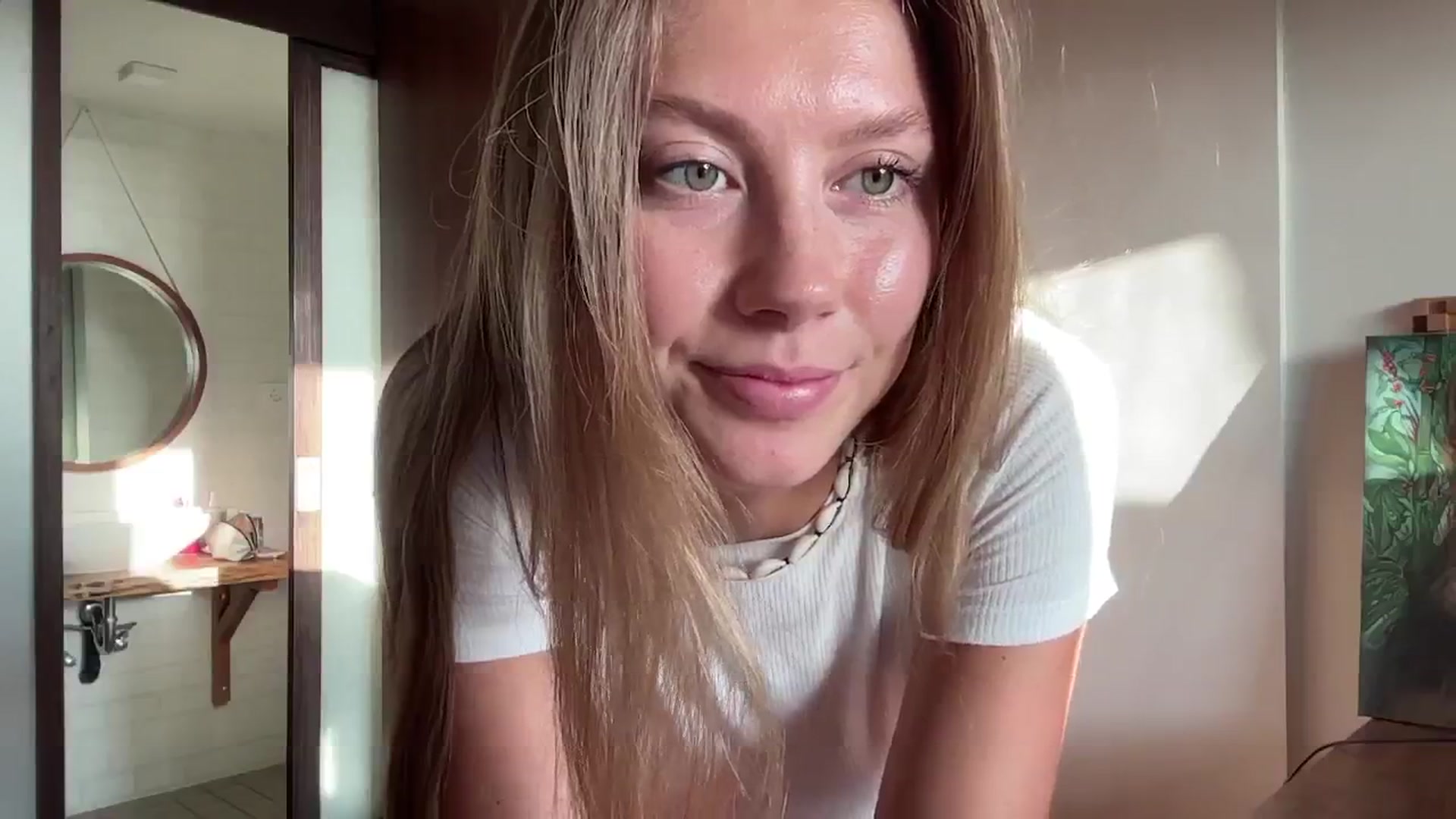 Gallery image thumbnail from SurfGirls's myfreecams stream on, 09/04/2024, 23:09 image 12 of 20