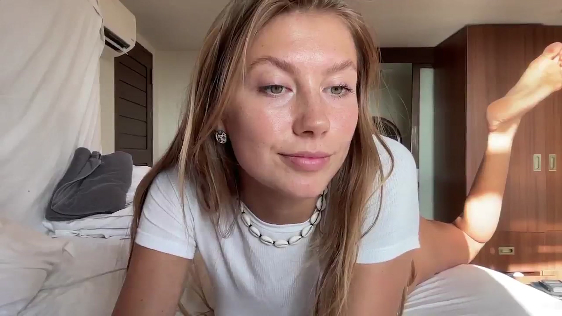 Gallery image thumbnail from SurfGirls's myfreecams stream on, 09/04/2024, 23:40 image 20 of 20