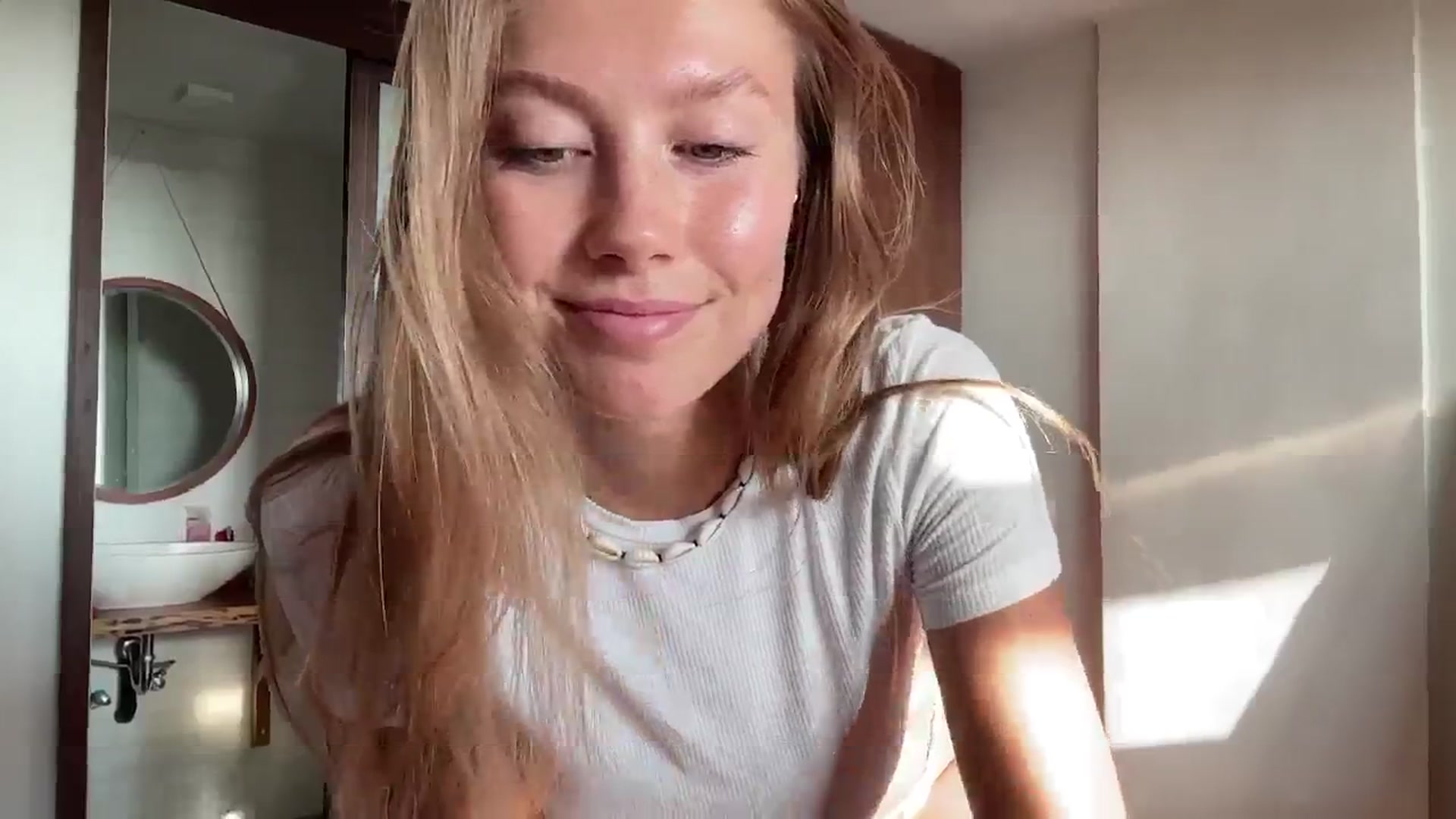 Gallery image thumbnail from SurfGirls's myfreecams stream on, 09/04/2024, 23:40 image 4 of 20