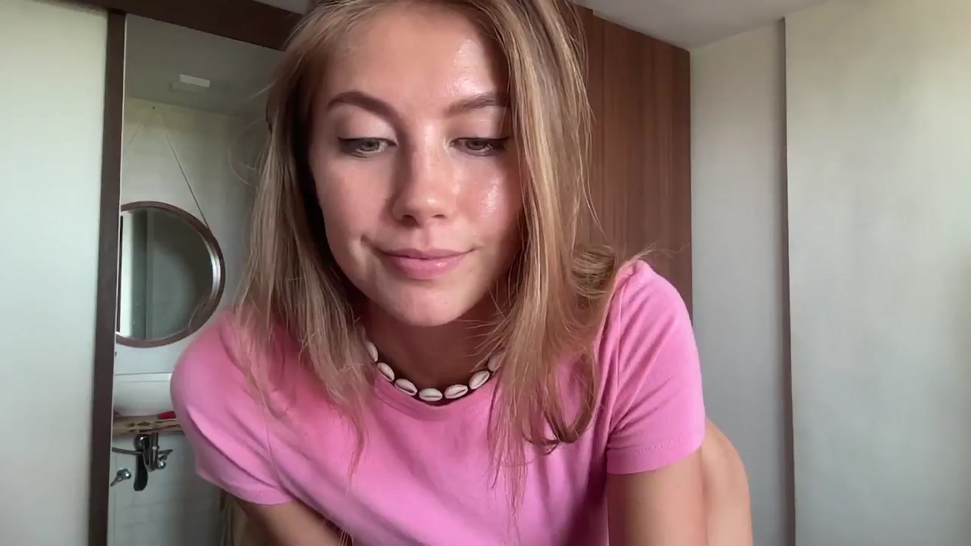 Gallery image thumbnail from SurfGirls's myfreecams stream on, 09/13/2024, 02:16 image 8 of 20